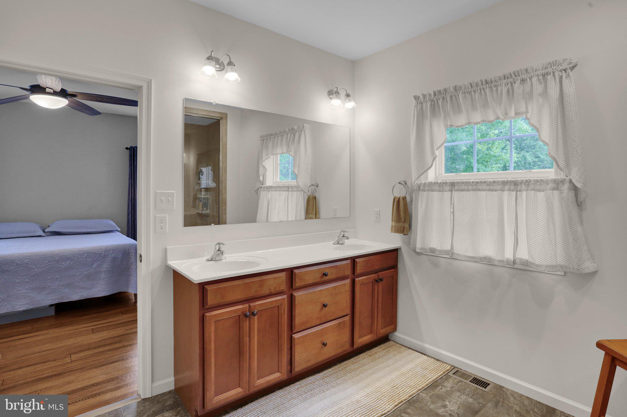 MIDDLECREEK FARMS - Residential