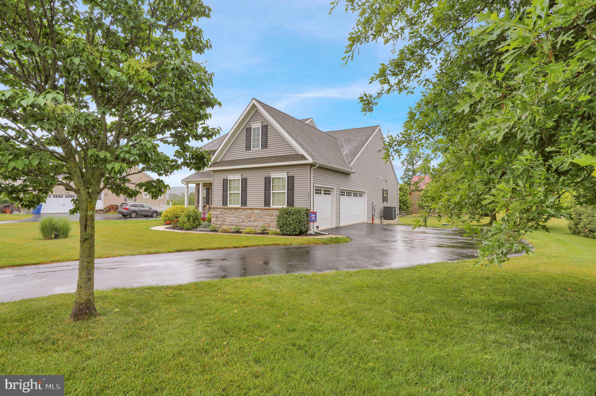 MIDDLECREEK FARMS - Residential