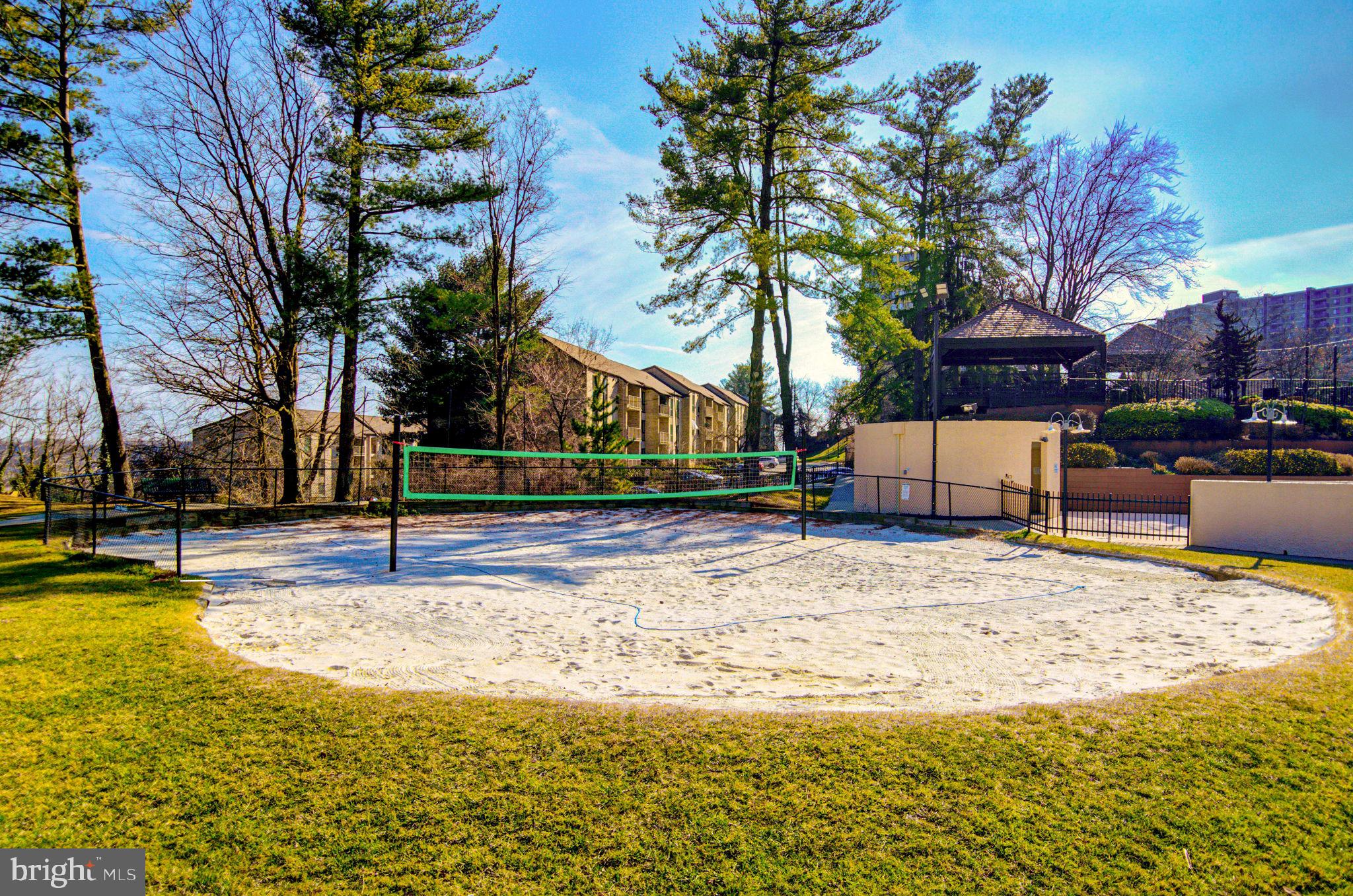 WATERGATE AT LANDMARK - Residential