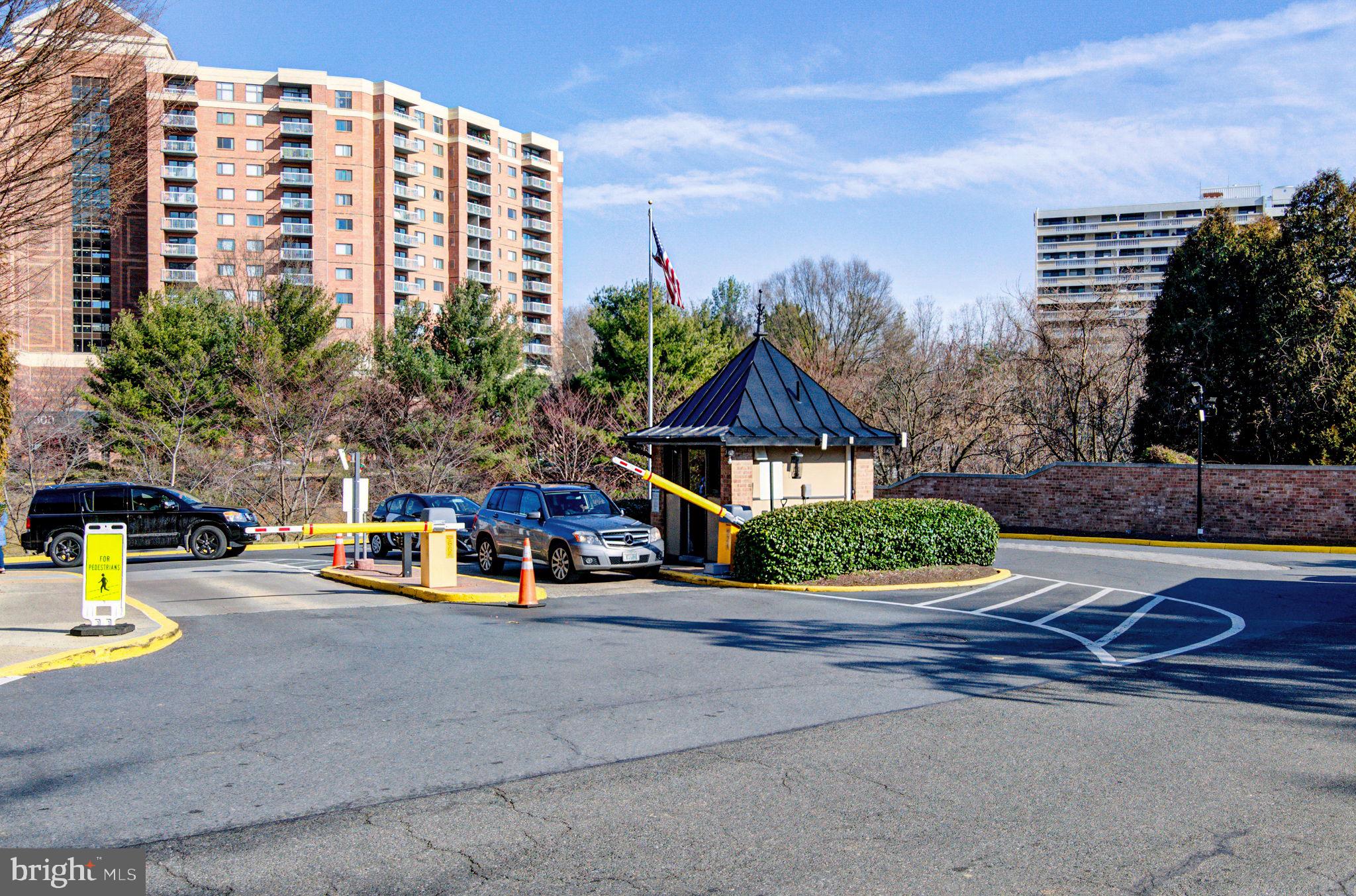 WATERGATE AT LANDMARK - Residential