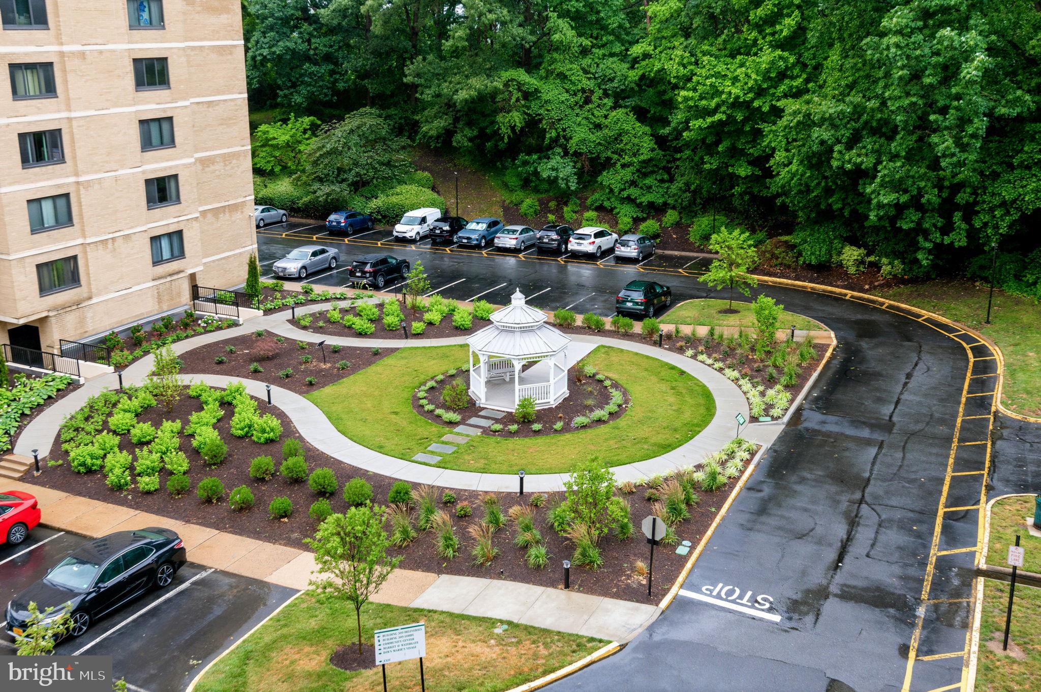 WATERGATE AT LANDMARK - Residential
