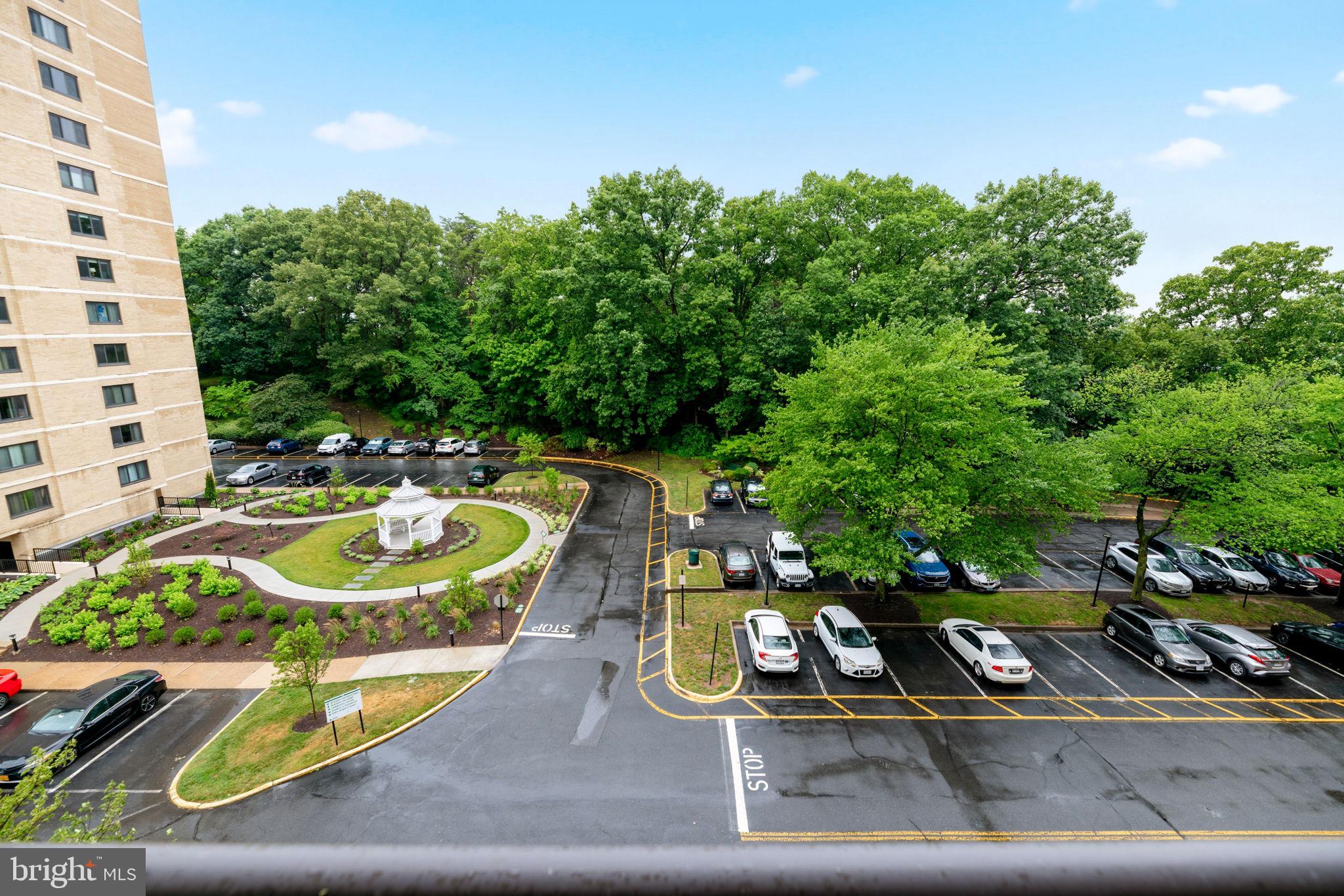 WATERGATE AT LANDMARK - Residential