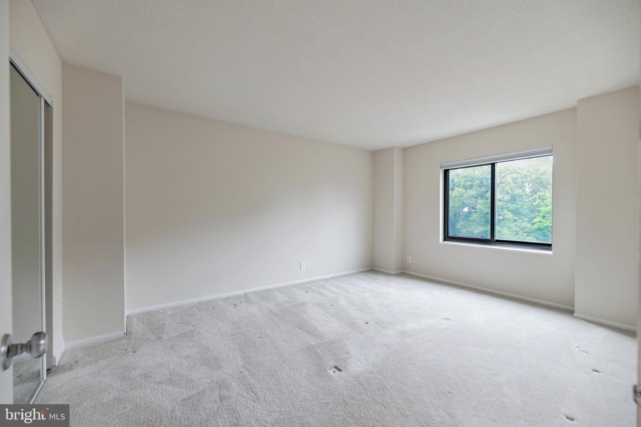 WATERGATE AT LANDMARK - Residential