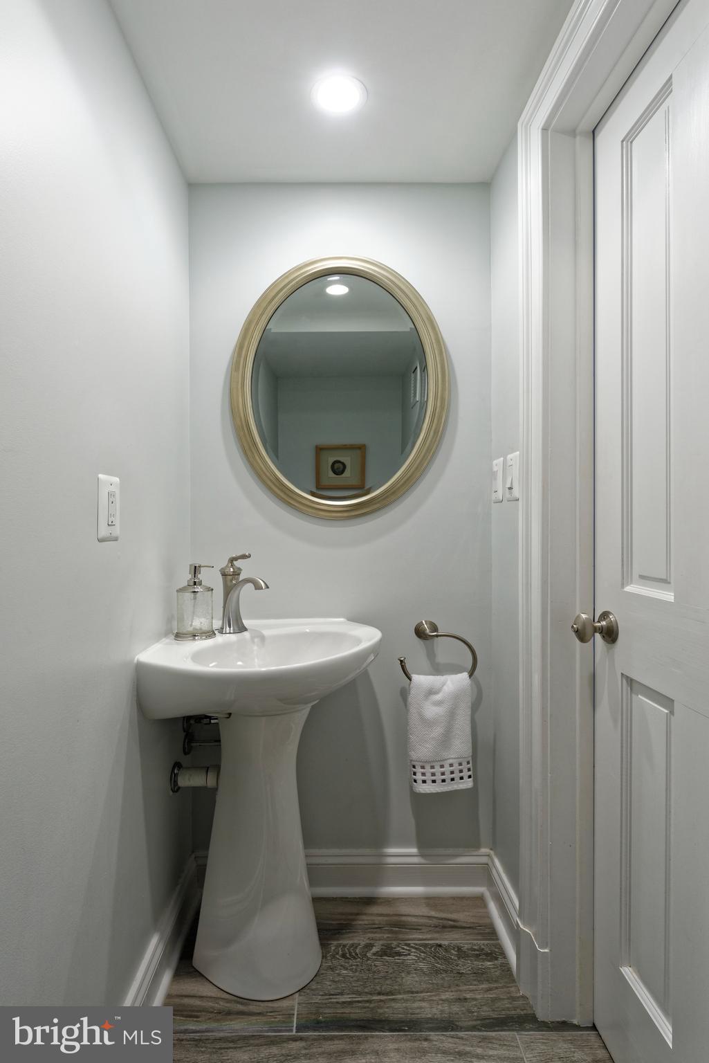 OLD TOWN ALEXANDRIA - Residential