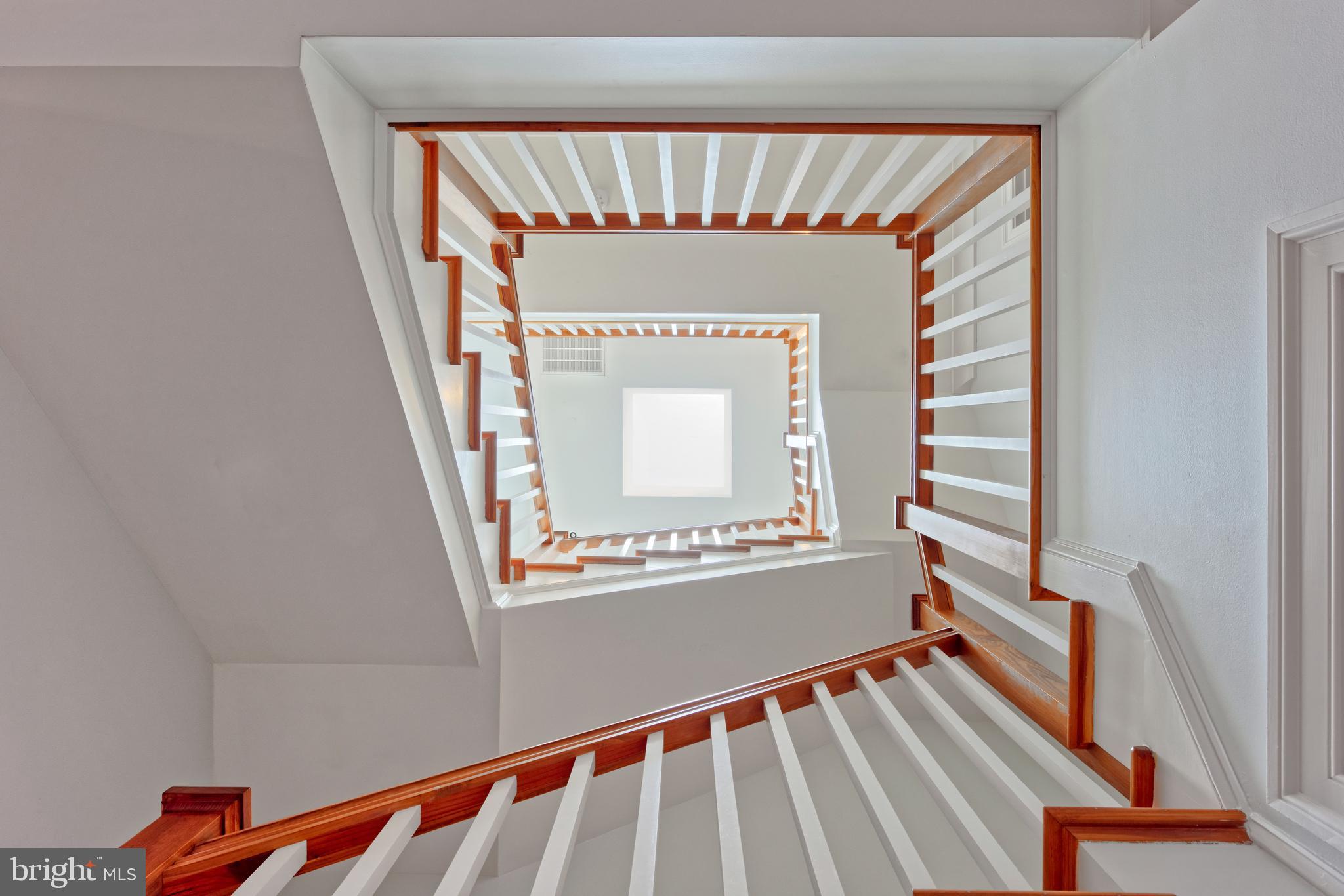 OLD TOWN ALEXANDRIA - Residential