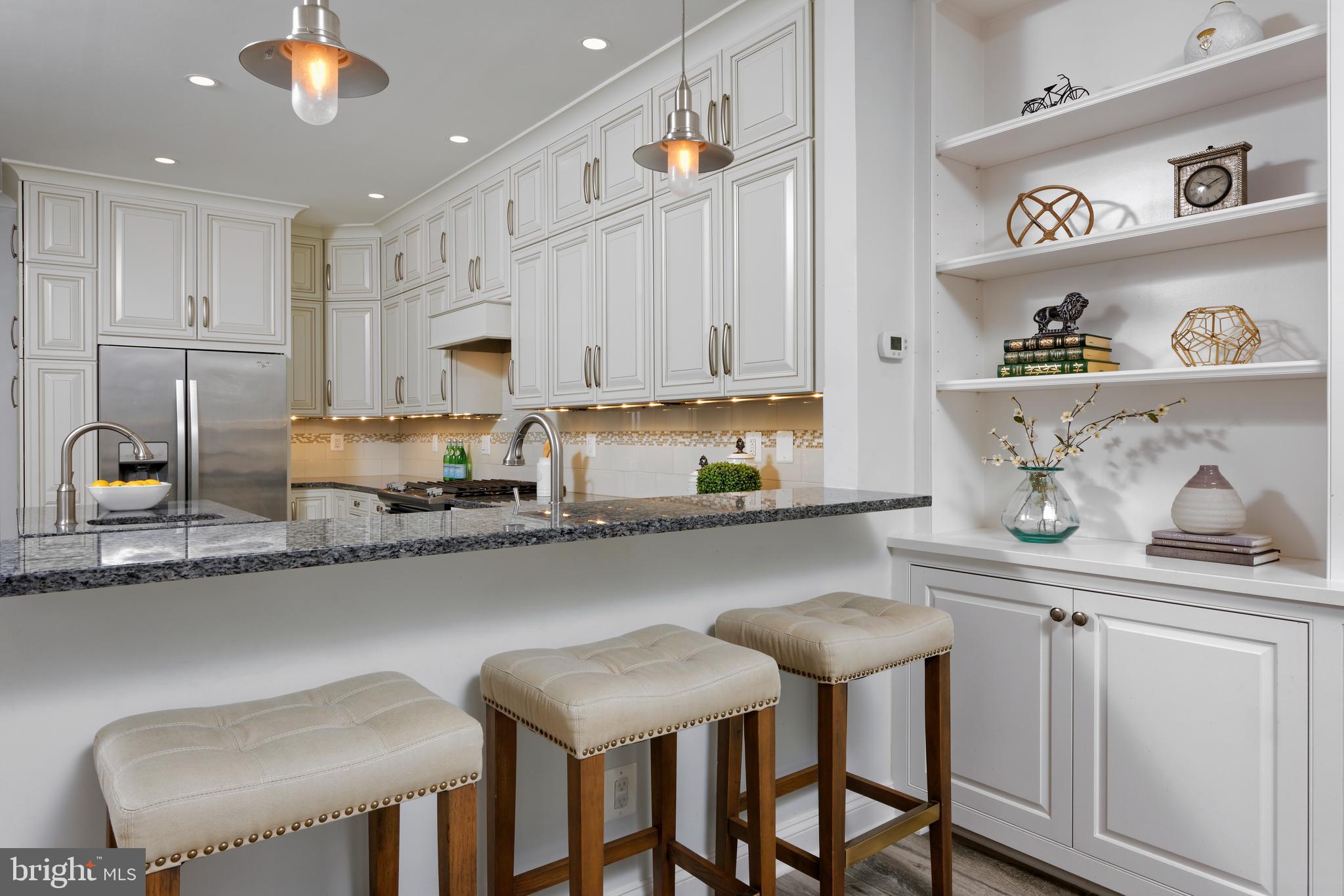 OLD TOWN ALEXANDRIA - Residential