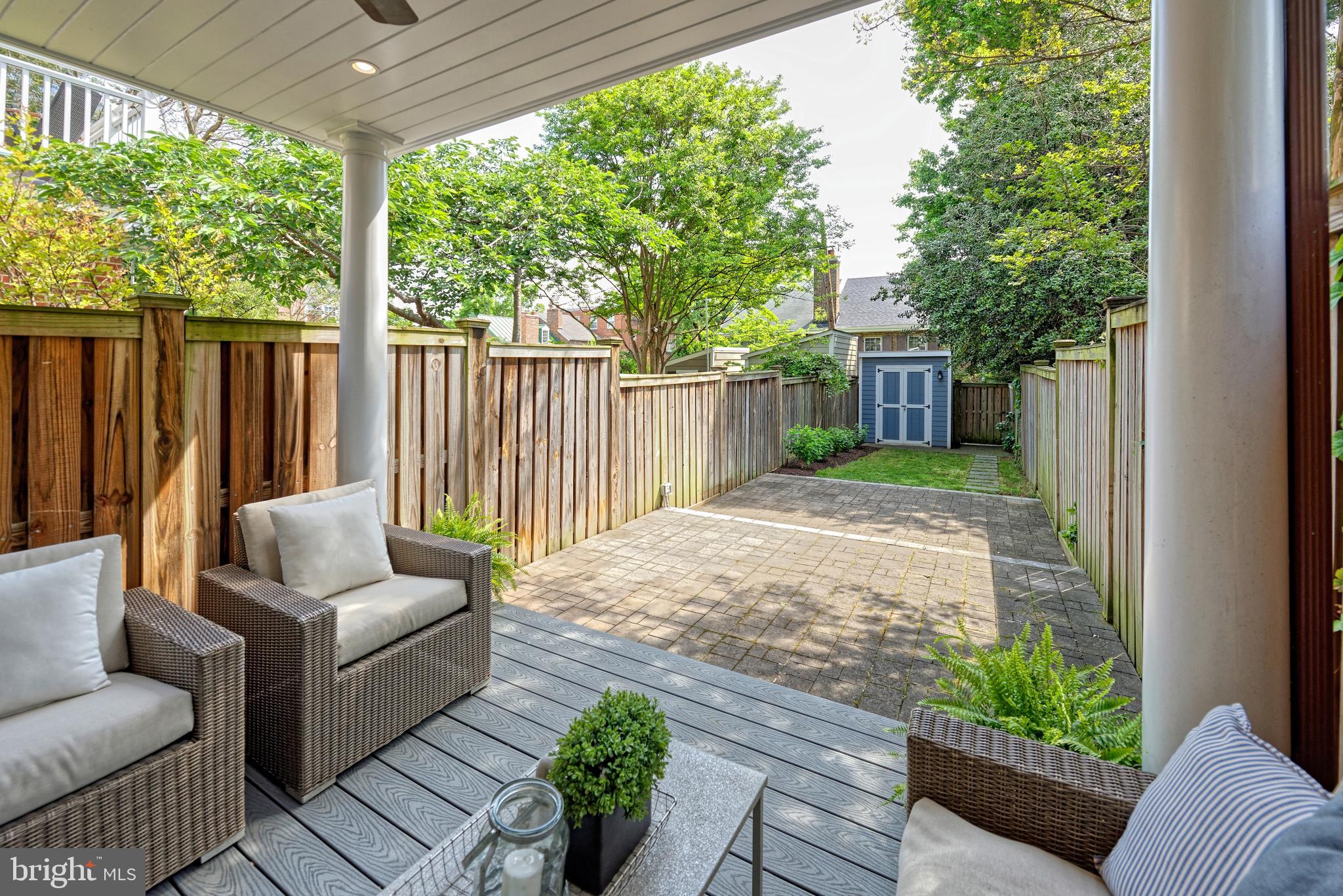 OLD TOWN ALEXANDRIA - Residential