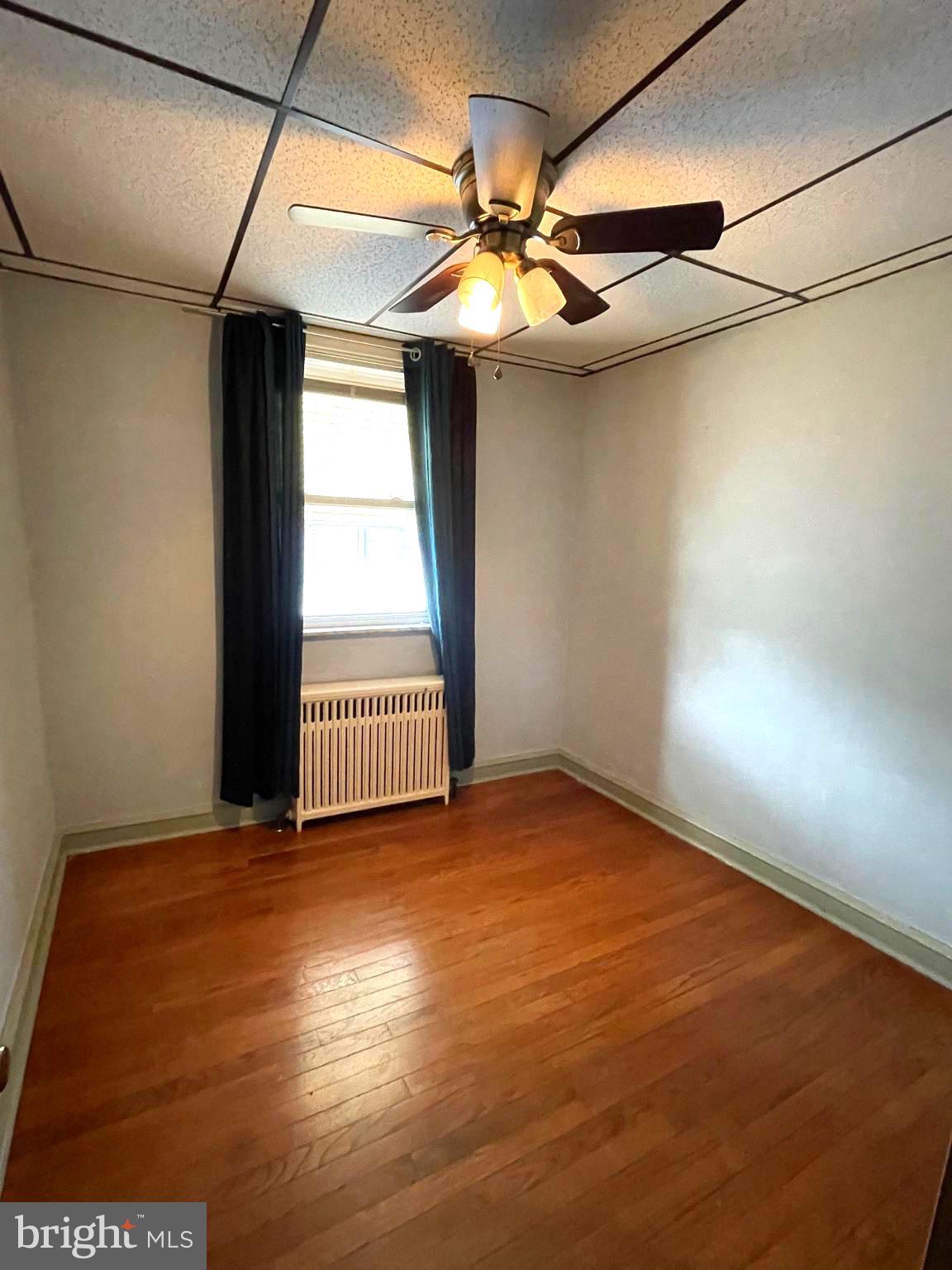 PORT RICHMOND - Residential Lease