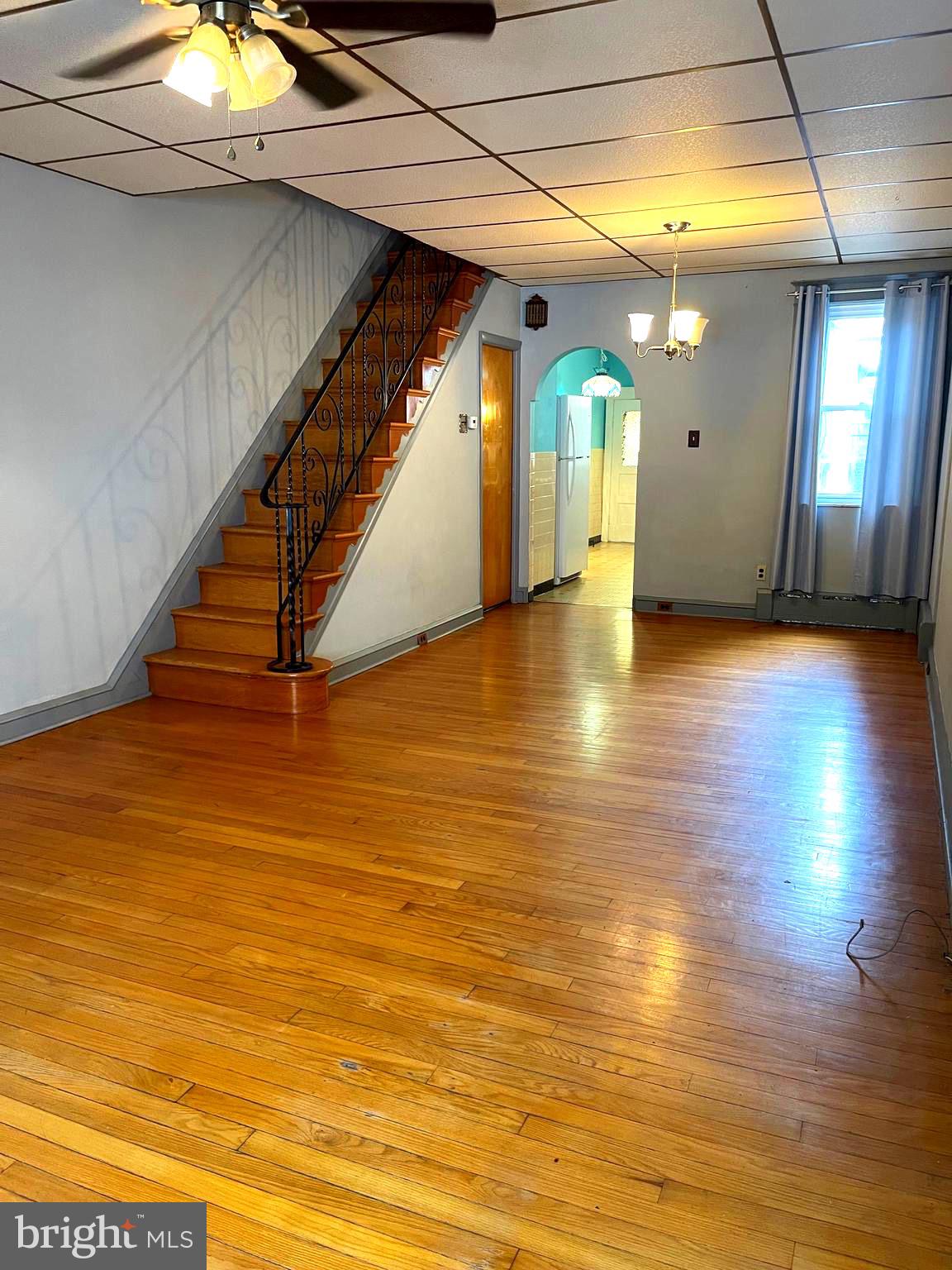 PORT RICHMOND - Residential Lease