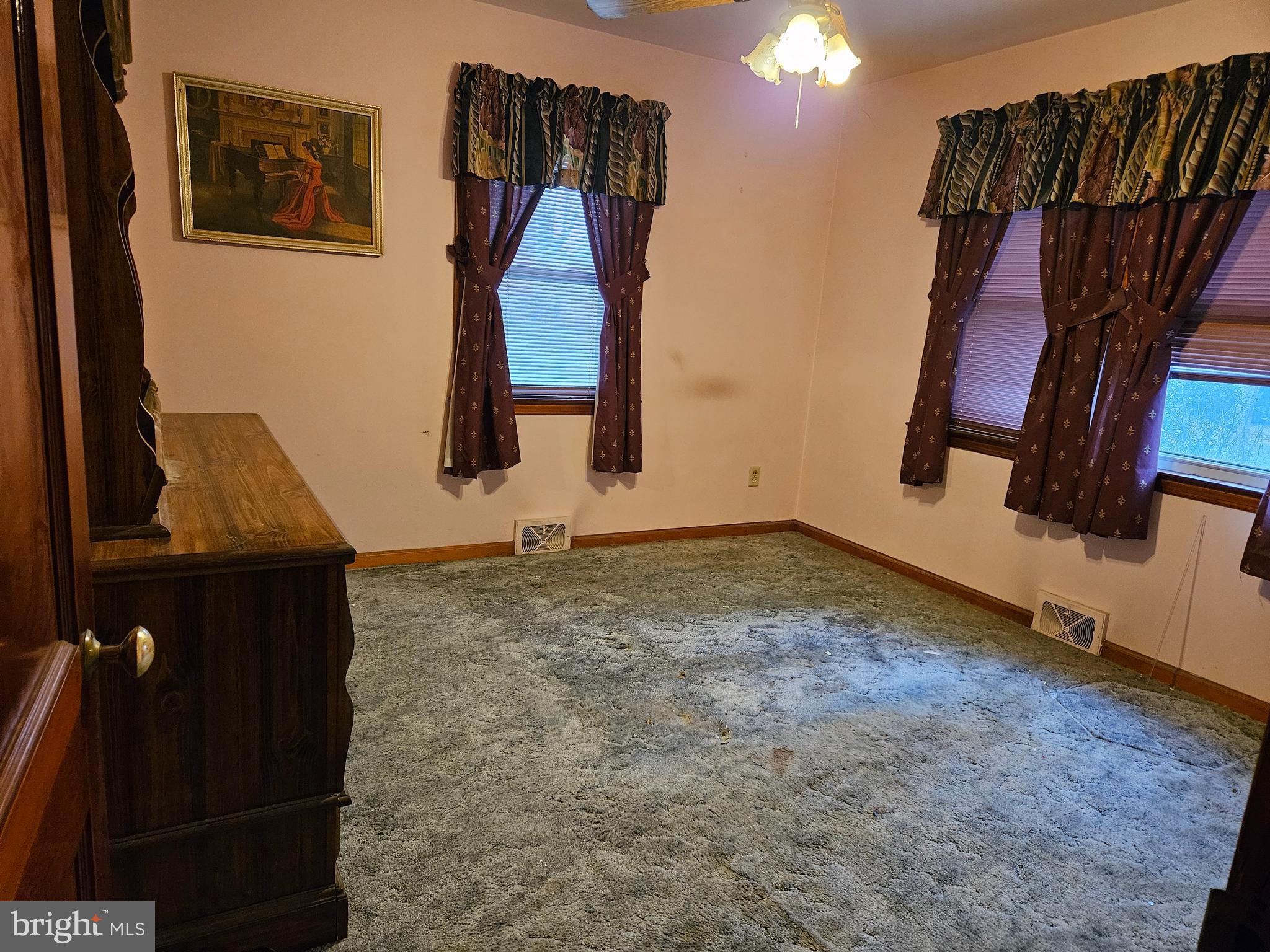 WASHINGTON TWP - Residential