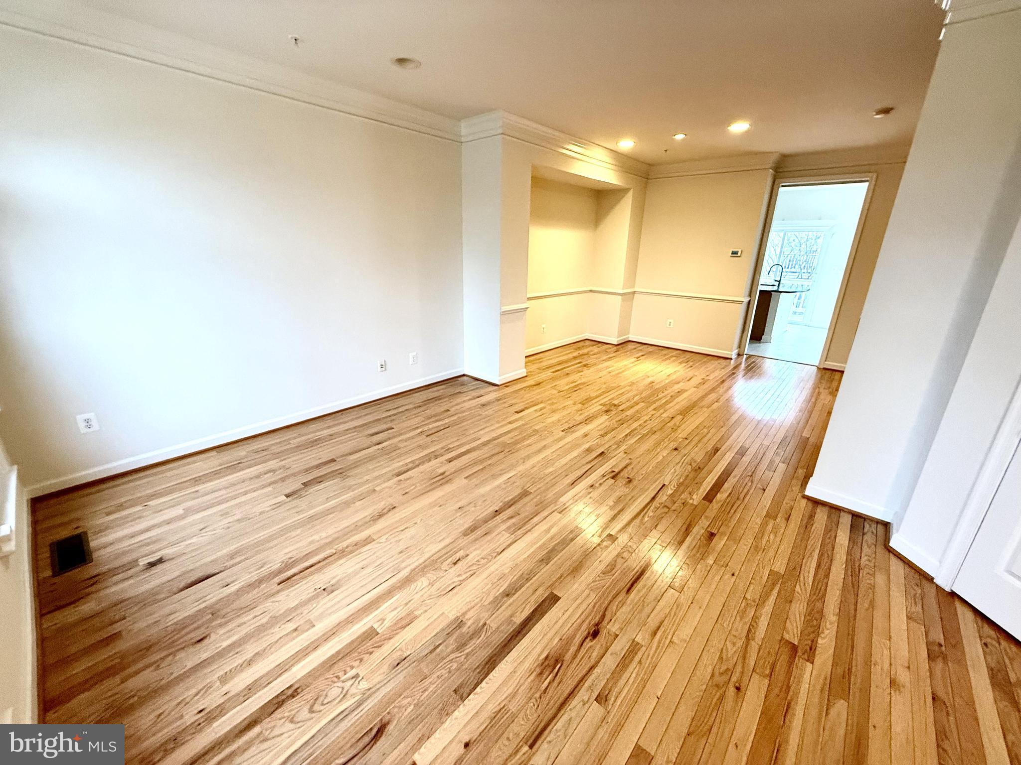 FALLSGROVE - Residential Lease