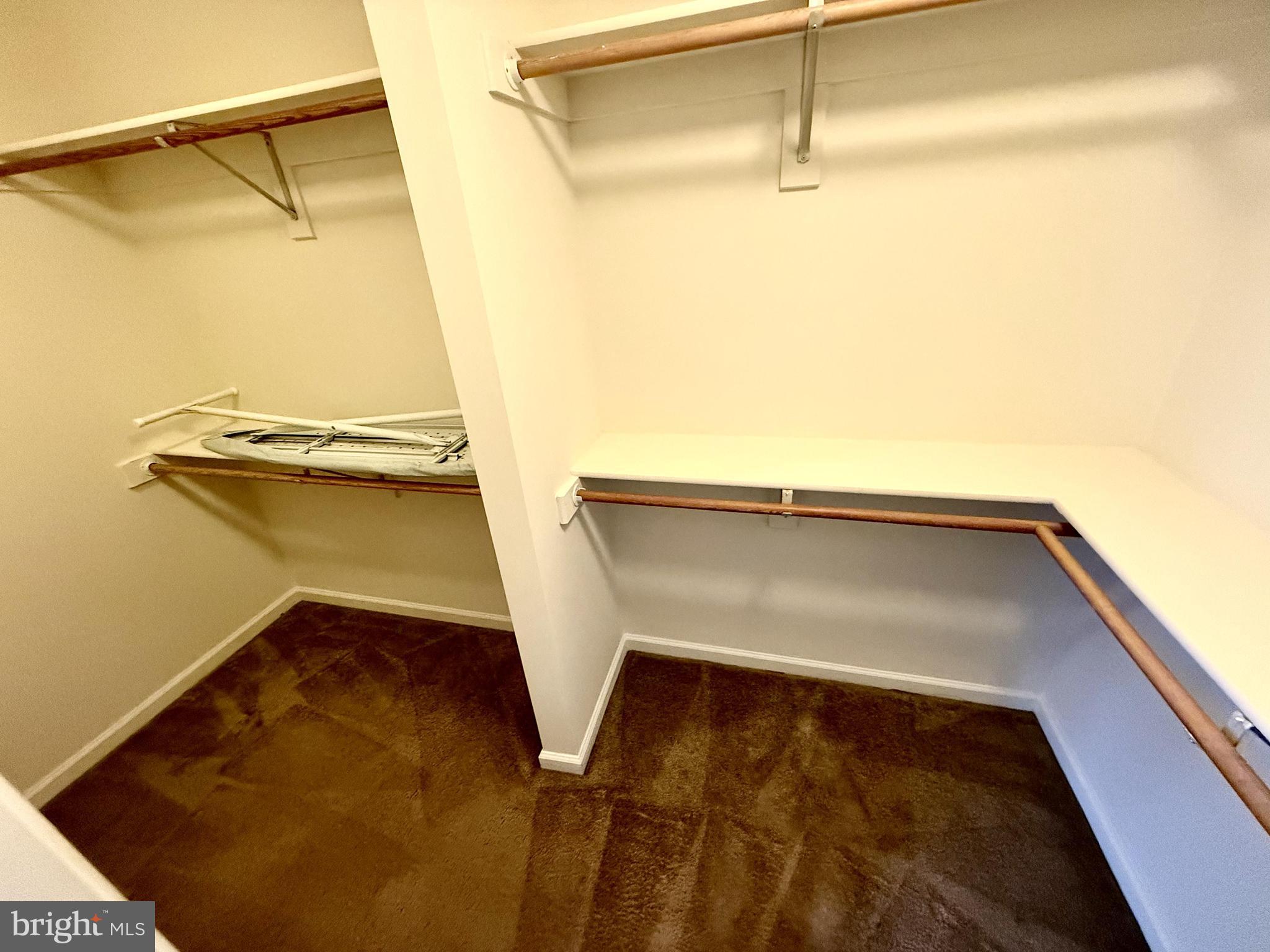 FALLSGROVE - Residential Lease