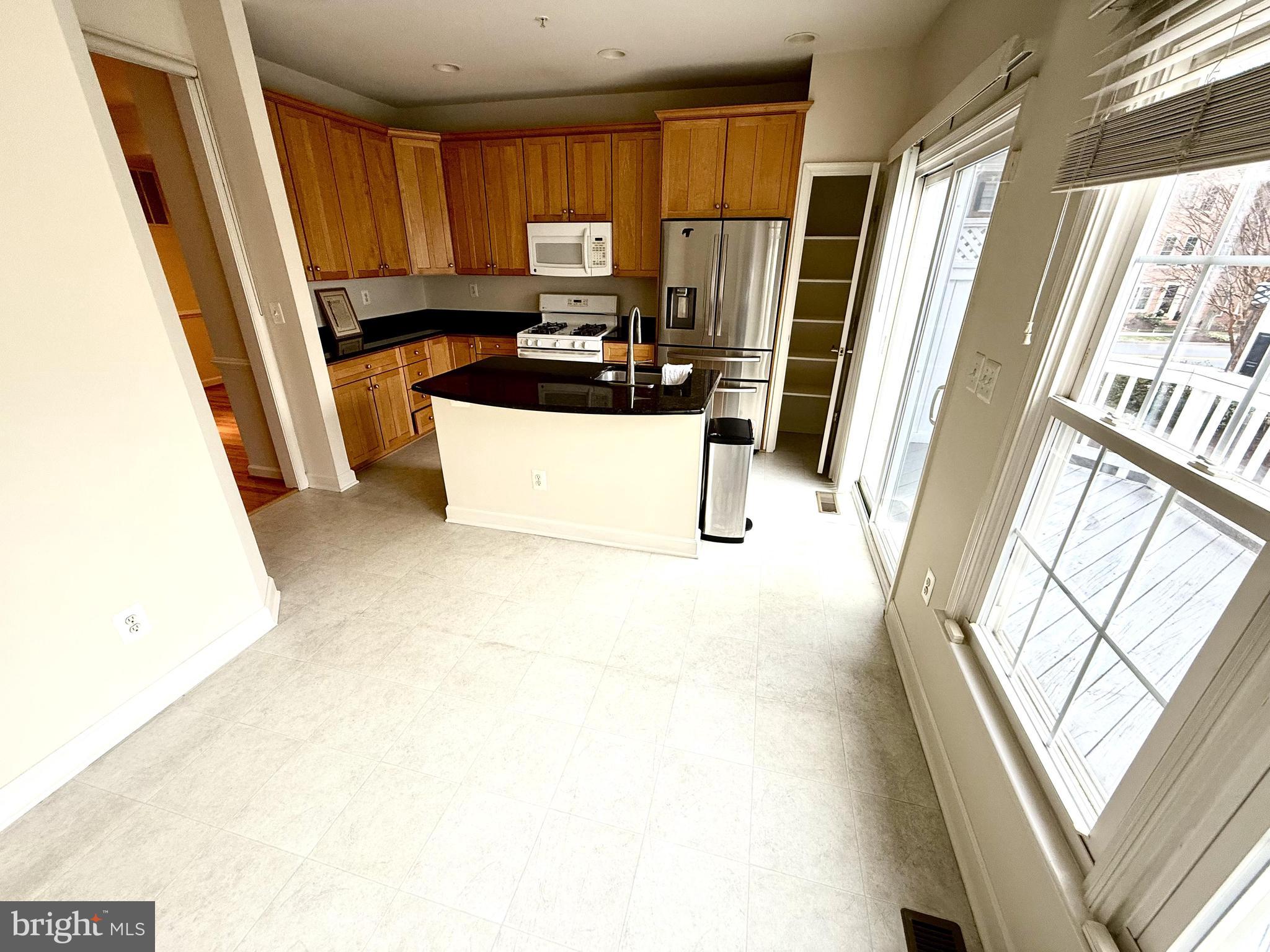 FALLSGROVE - Residential Lease