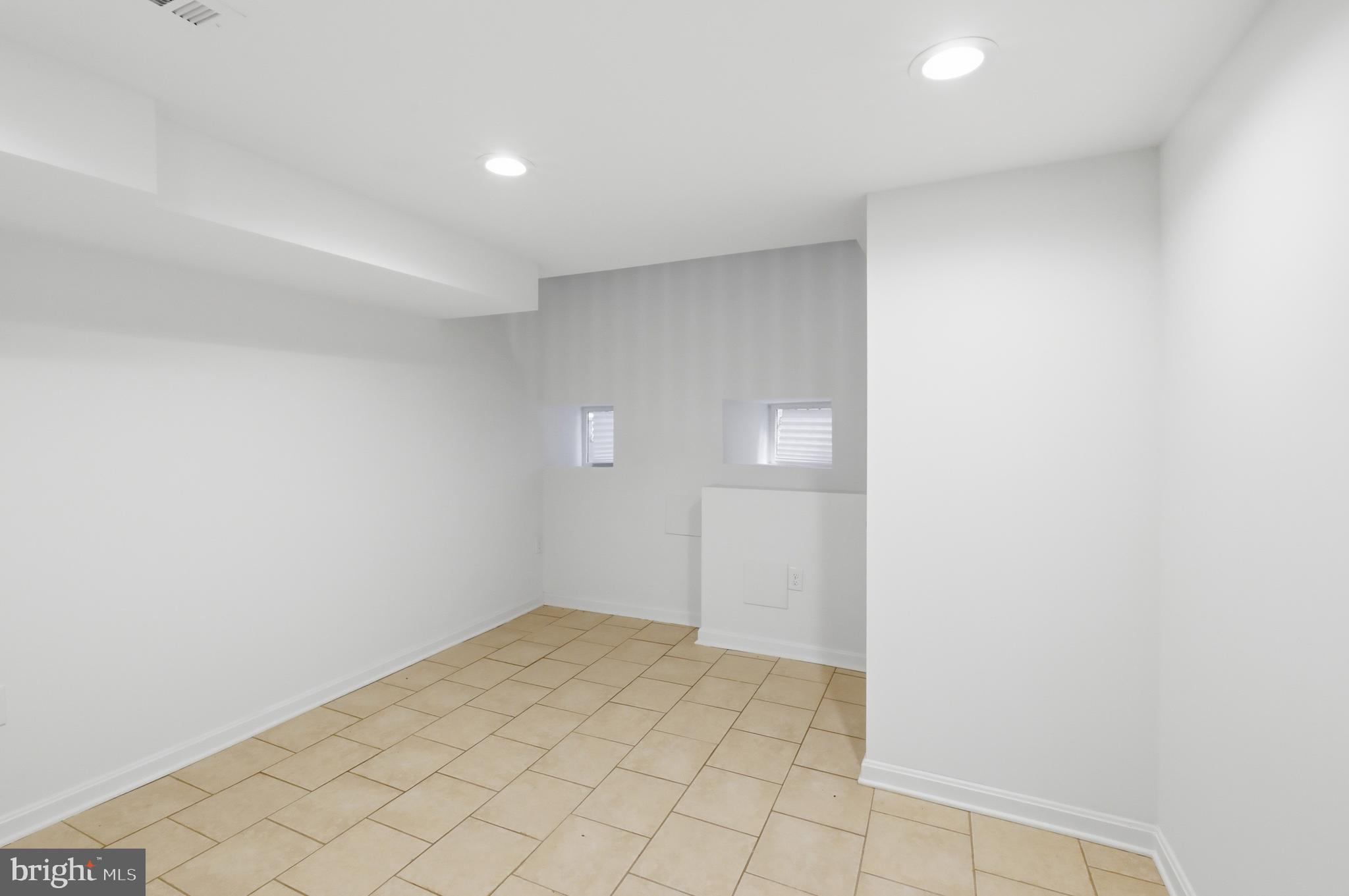 GREENMOUNT WEST - Residential