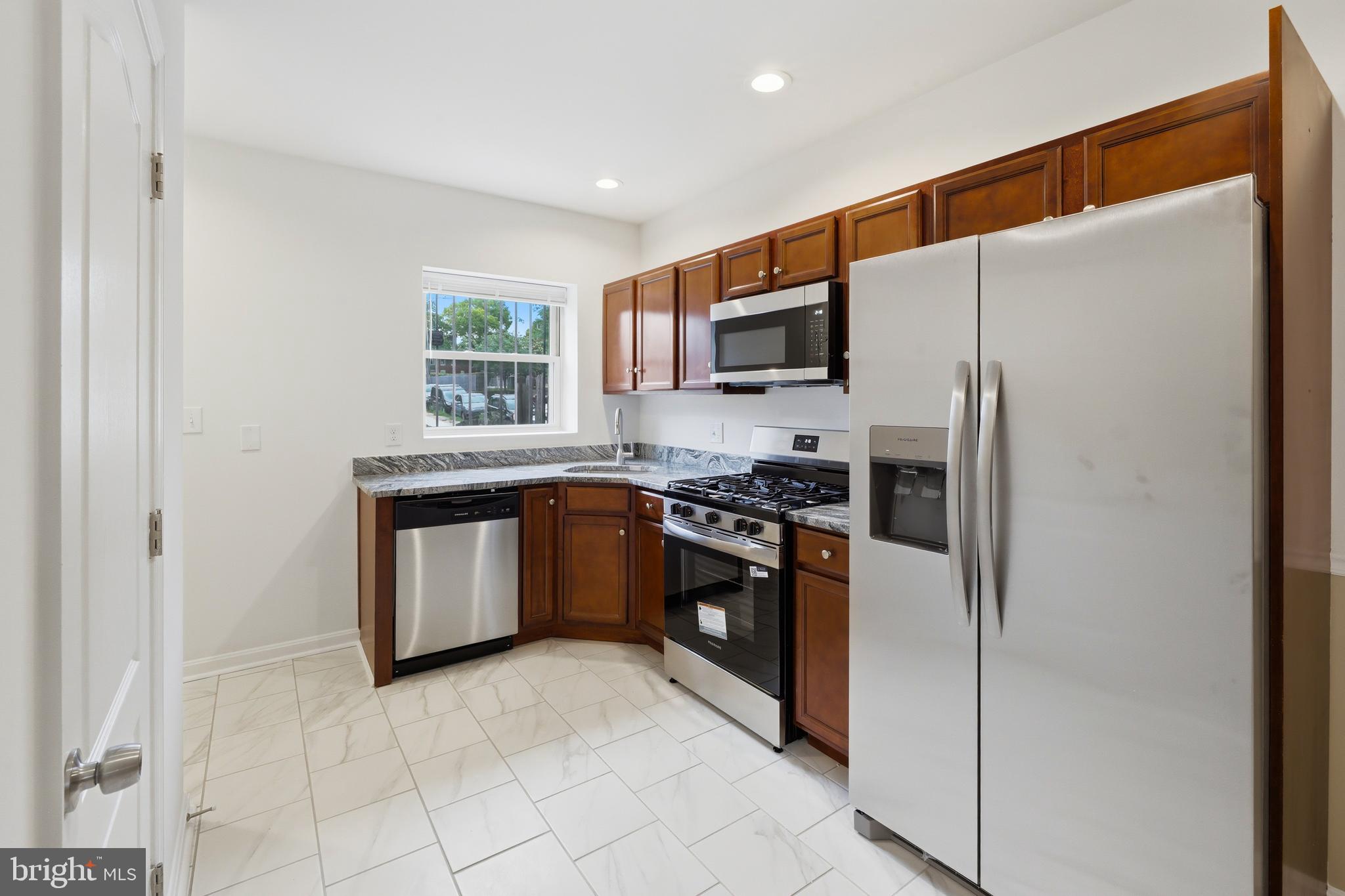 GREENMOUNT WEST - Residential