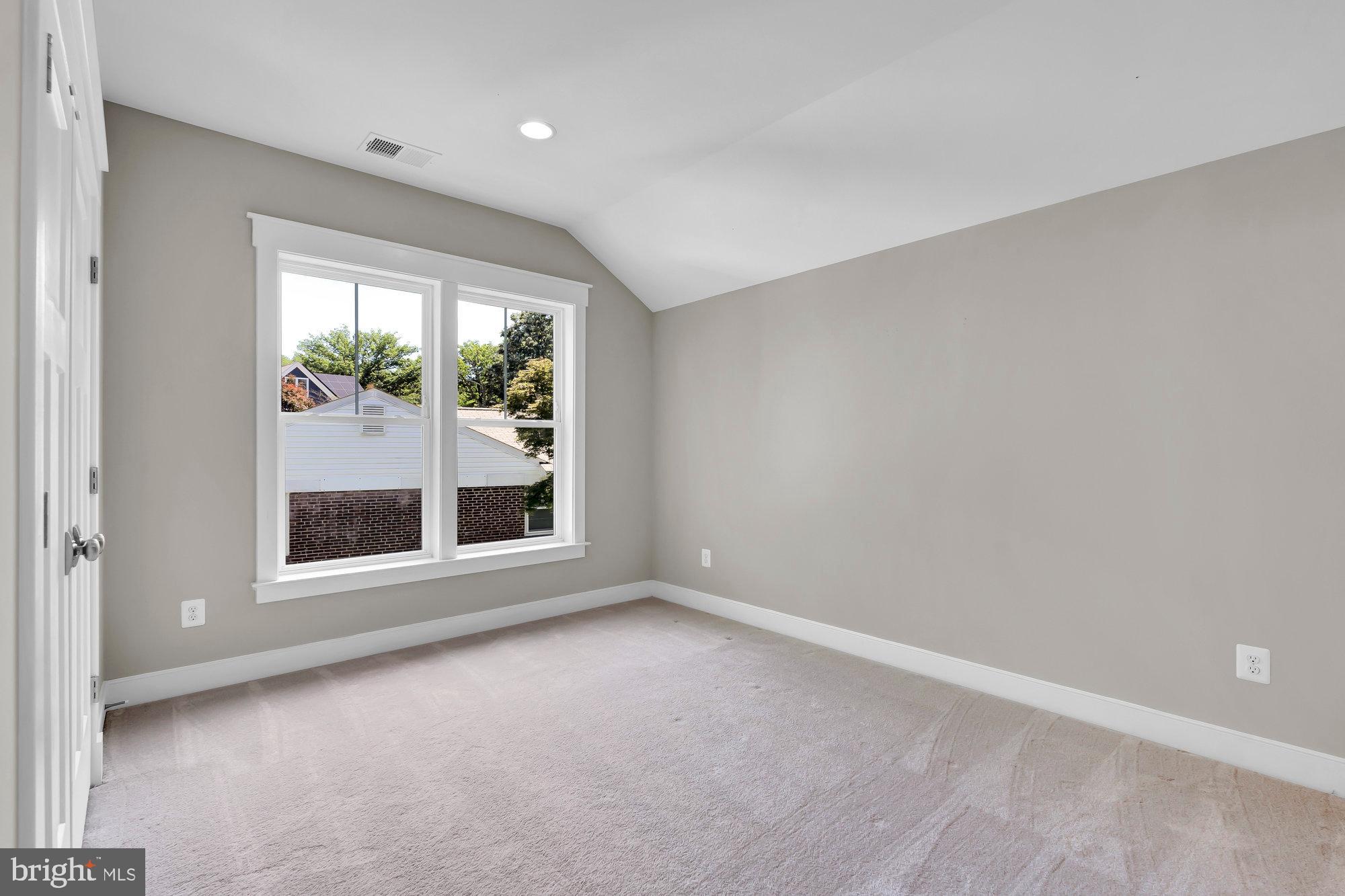 AYR HILL - Residential