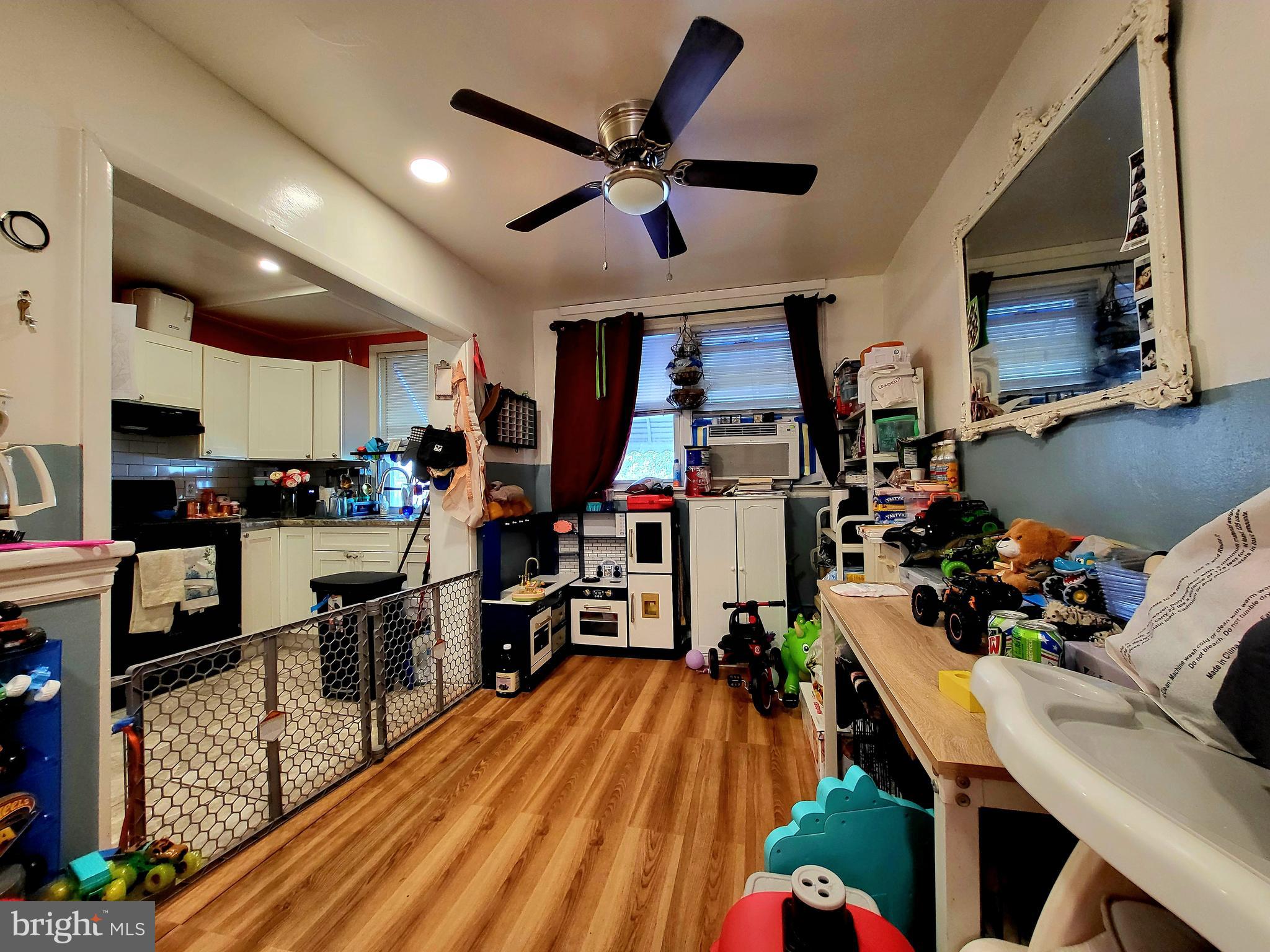 FRANKFORD - Residential