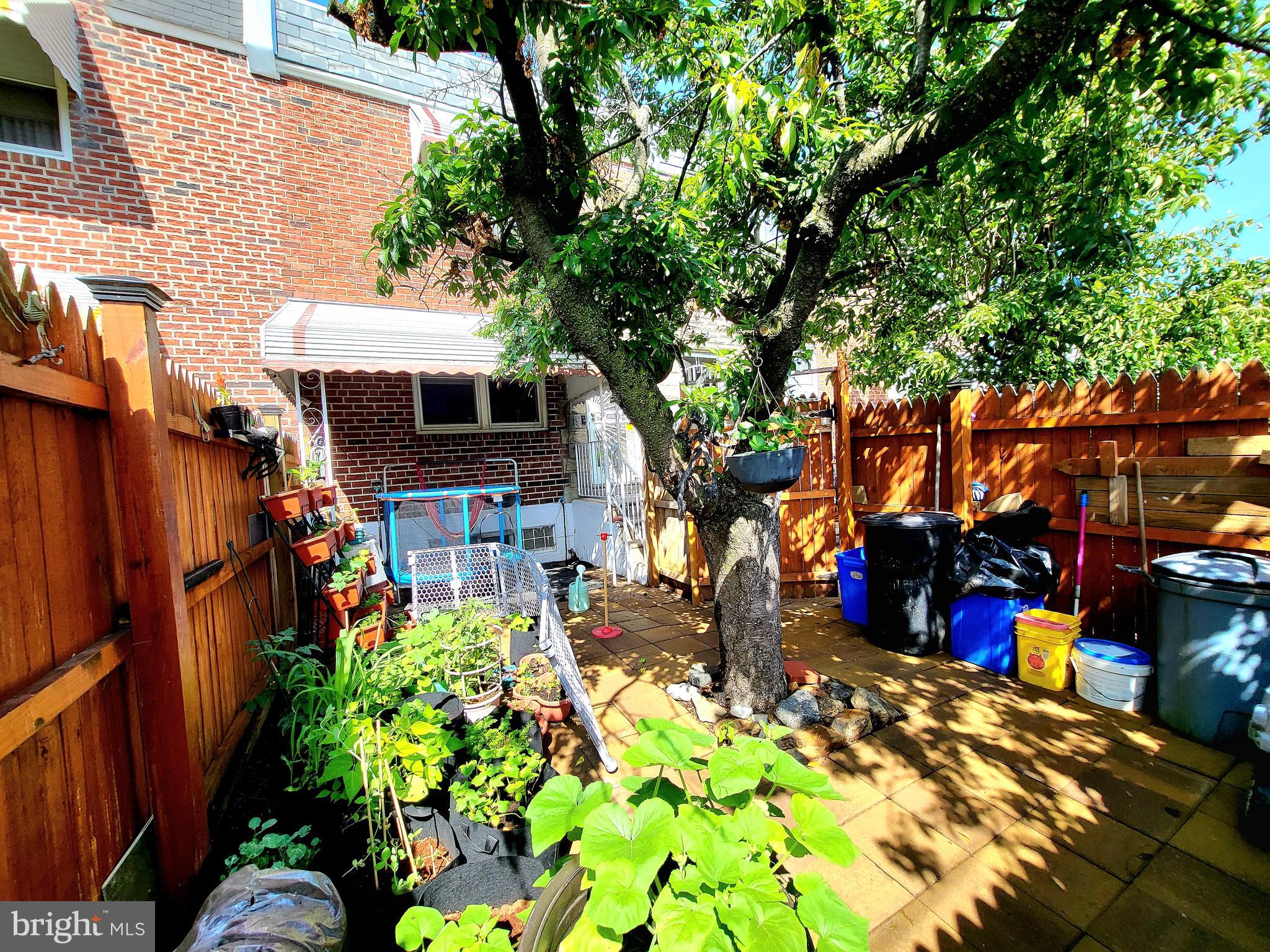 FRANKFORD - Residential
