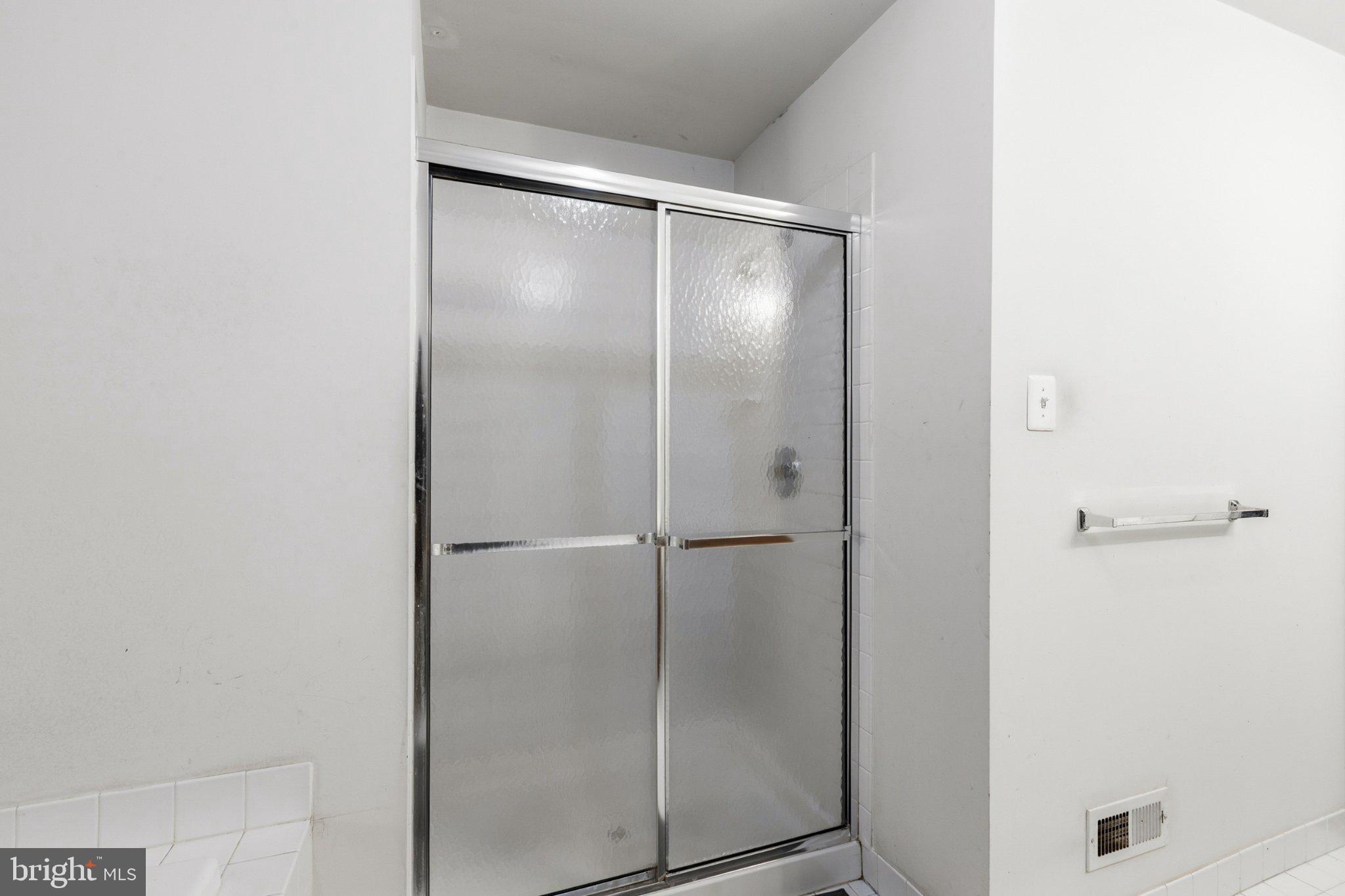 CHADWICK PL - Residential