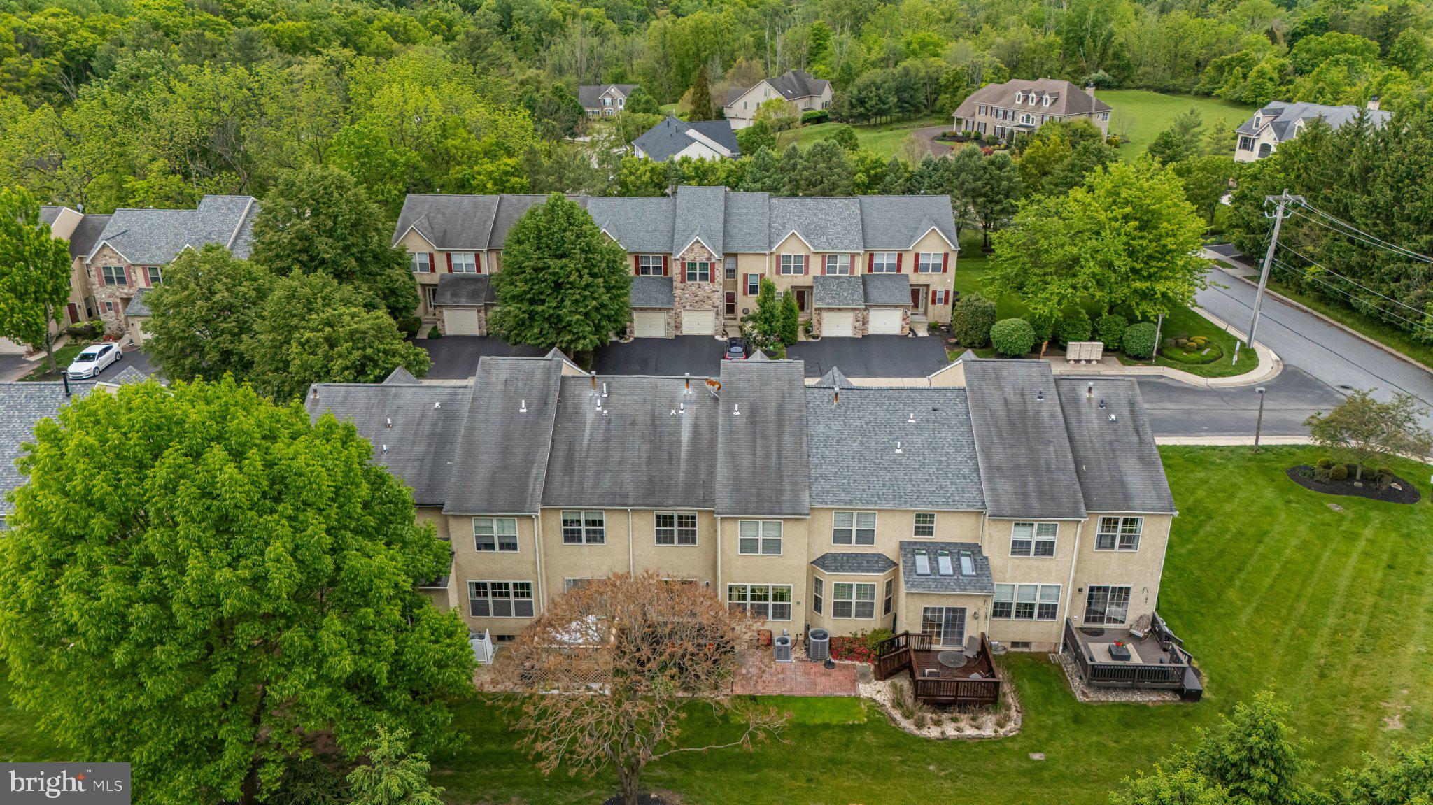 CHADWICK PL - Residential