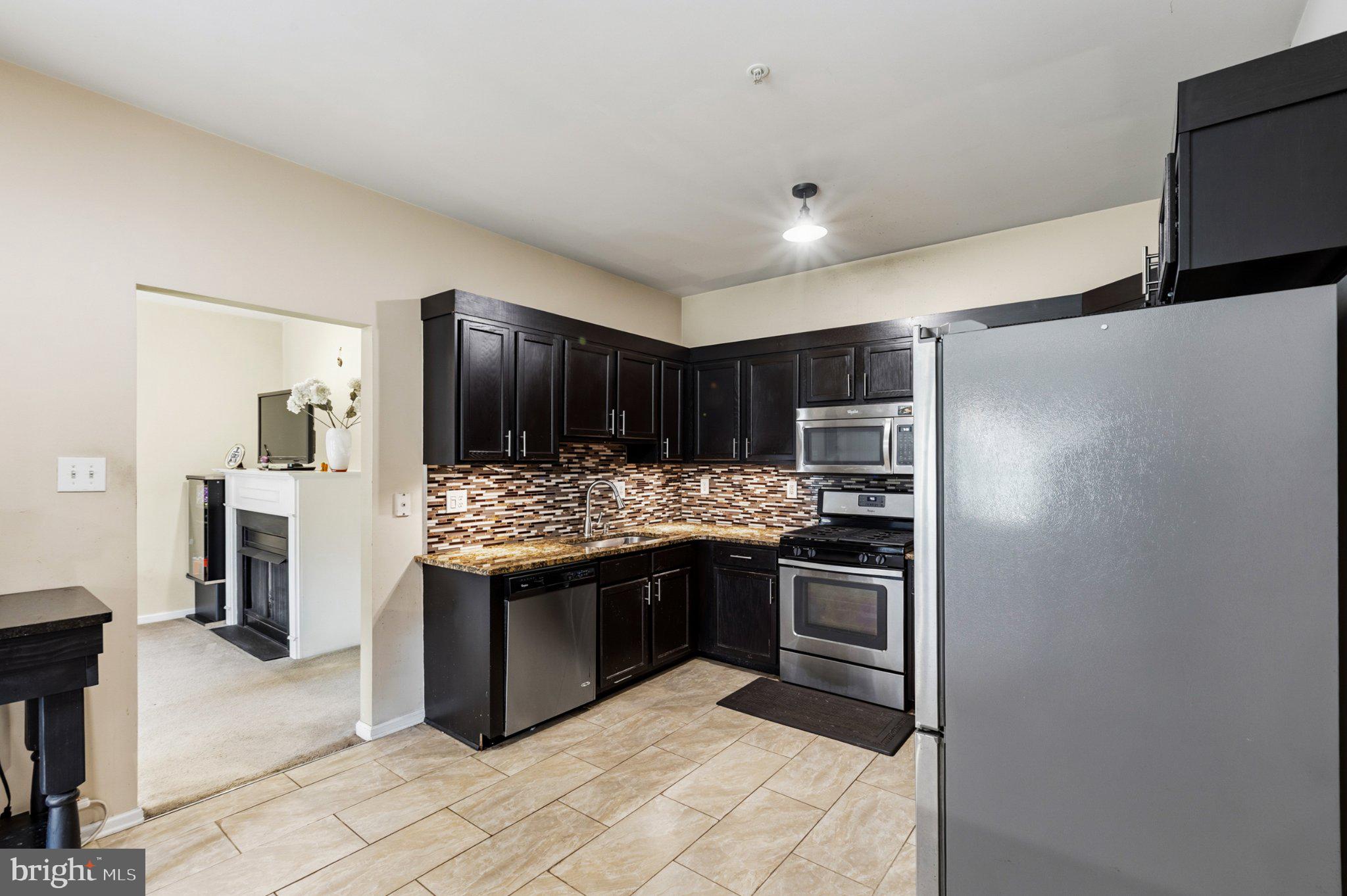CHADWICK PL - Residential