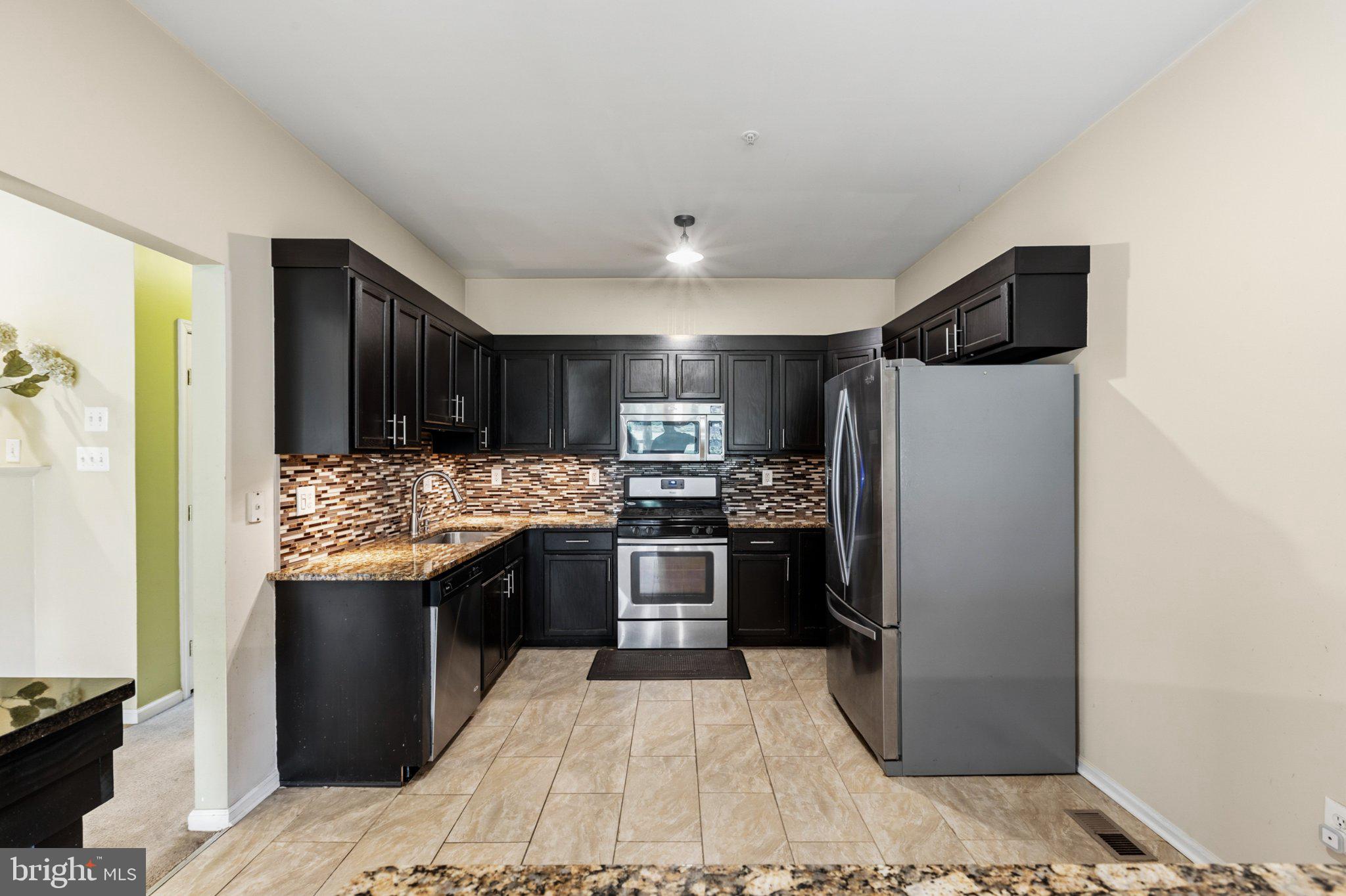CHADWICK PL - Residential