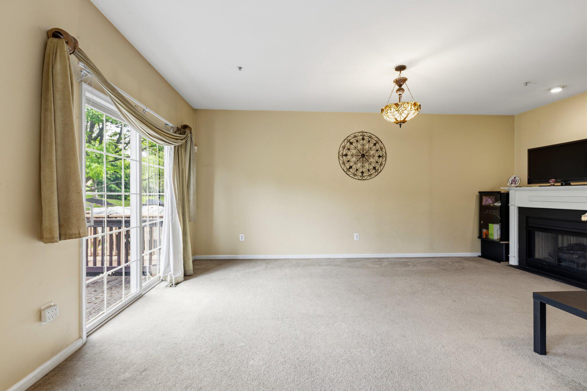 CHADWICK PL - Residential