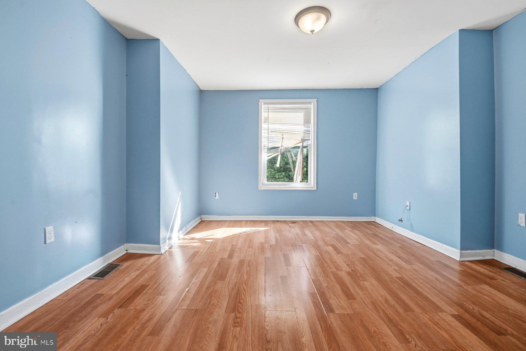 WAVERLY - Residential