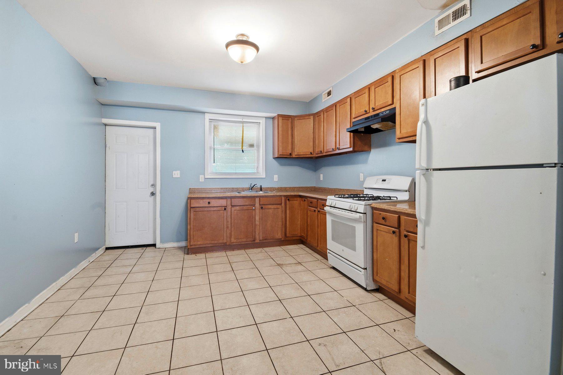 WAVERLY - Residential