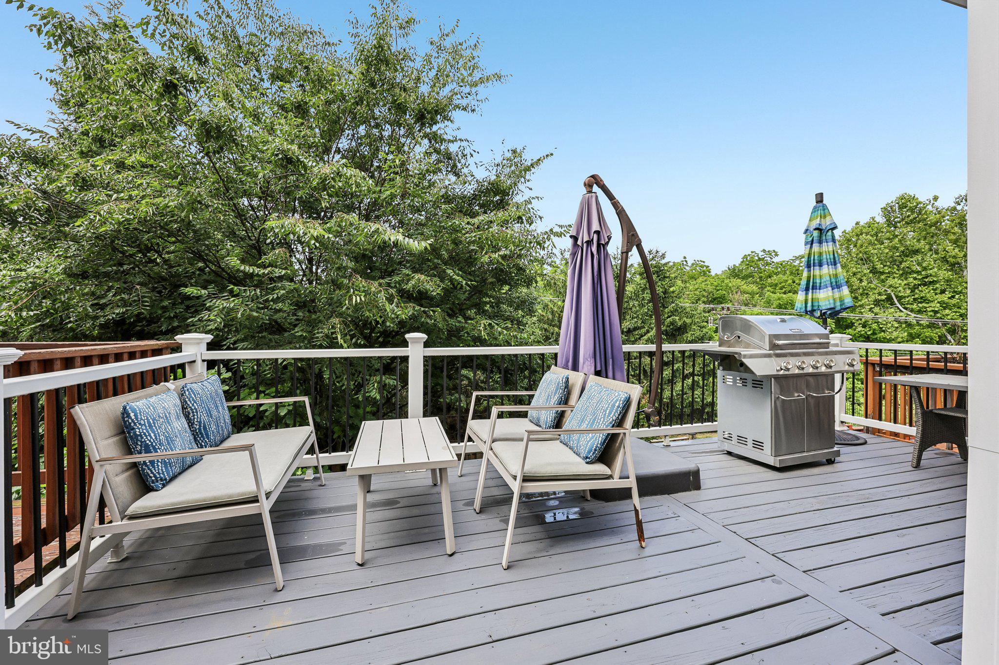 HAWKS VIEW GLEN - Residential