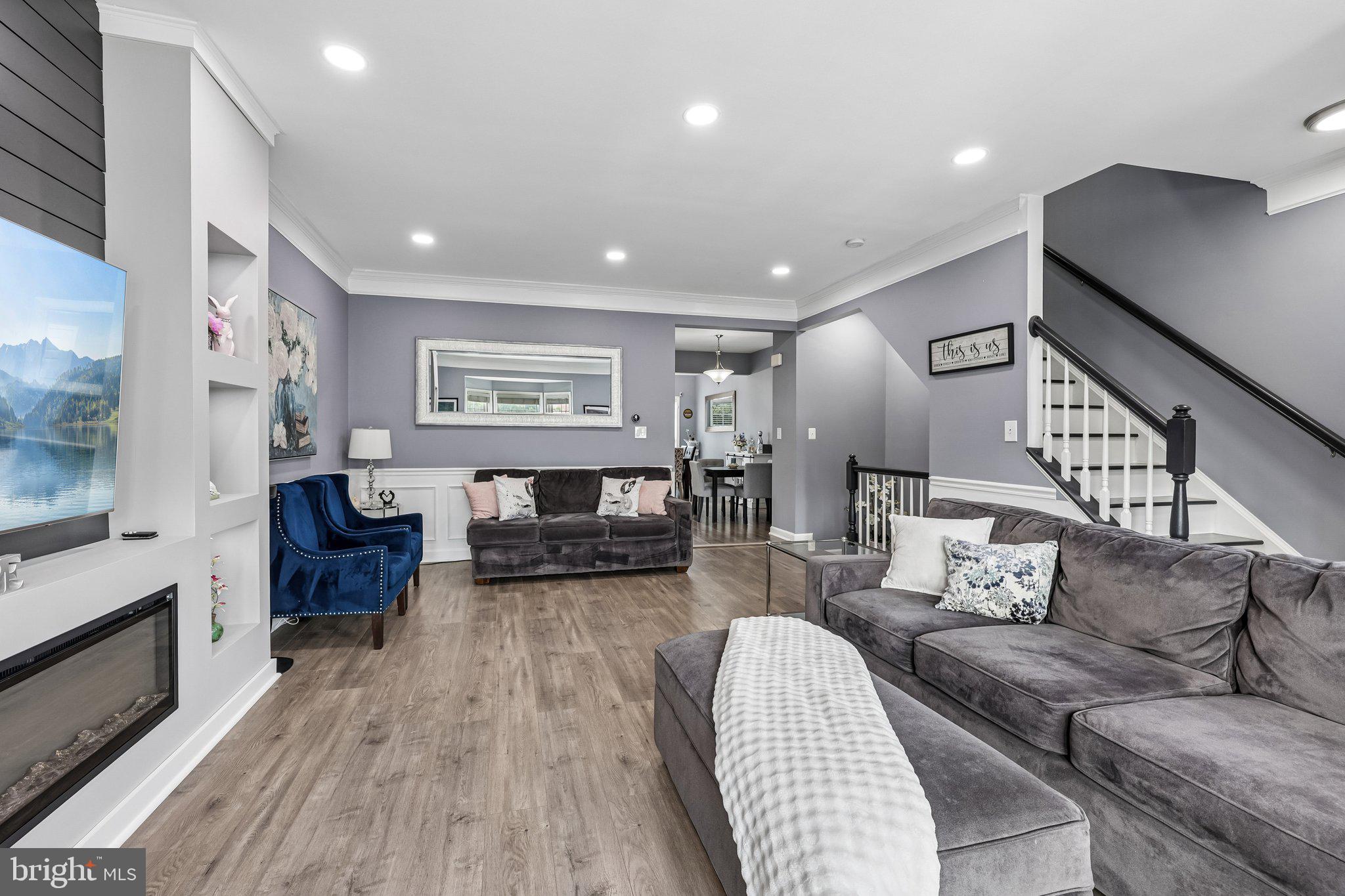 HAWKS VIEW GLEN - Residential