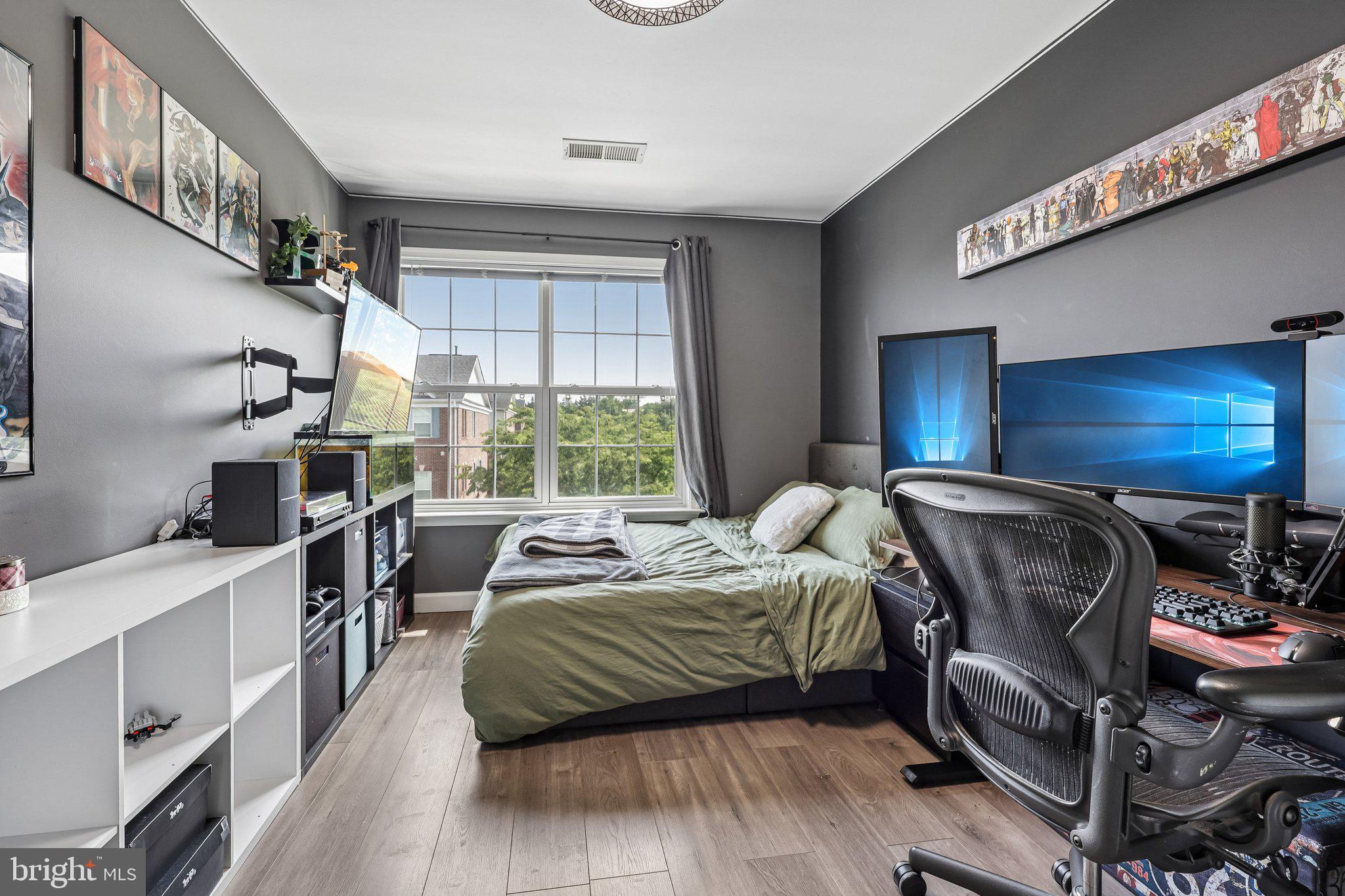 HAWKS VIEW GLEN - Residential