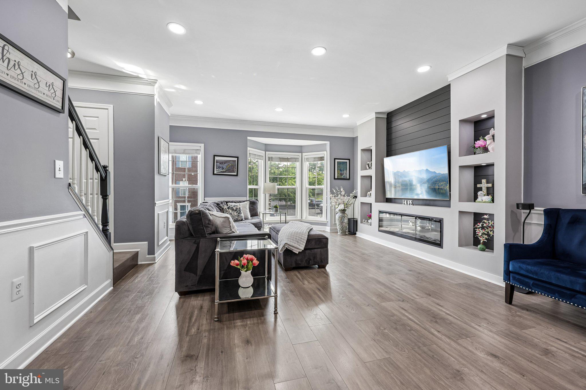 HAWKS VIEW GLEN - Residential