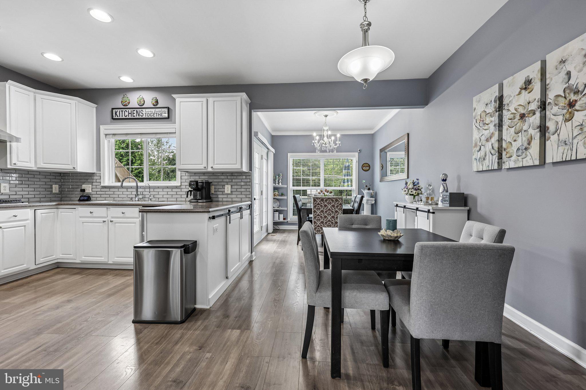 HAWKS VIEW GLEN - Residential