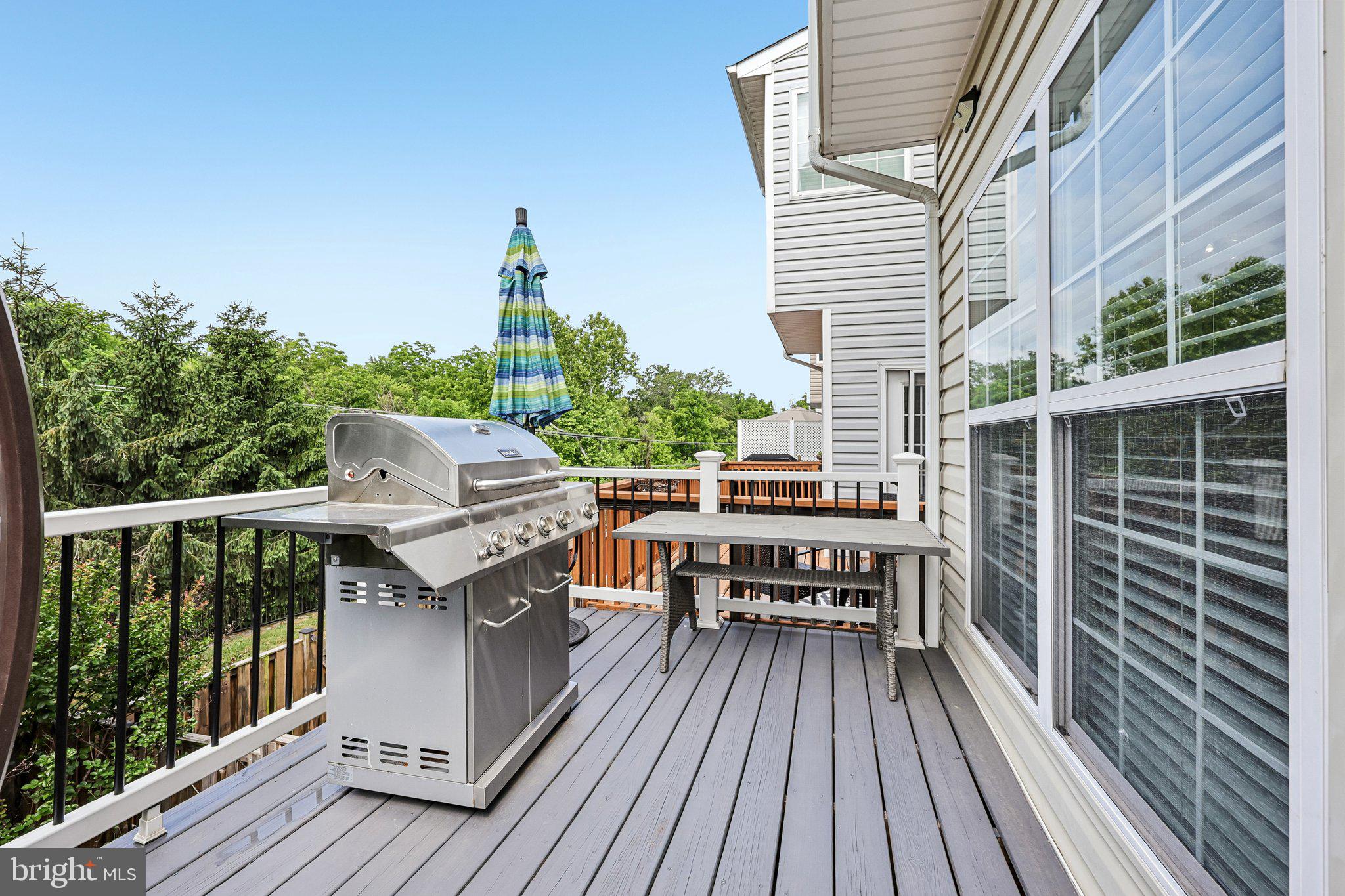 HAWKS VIEW GLEN - Residential