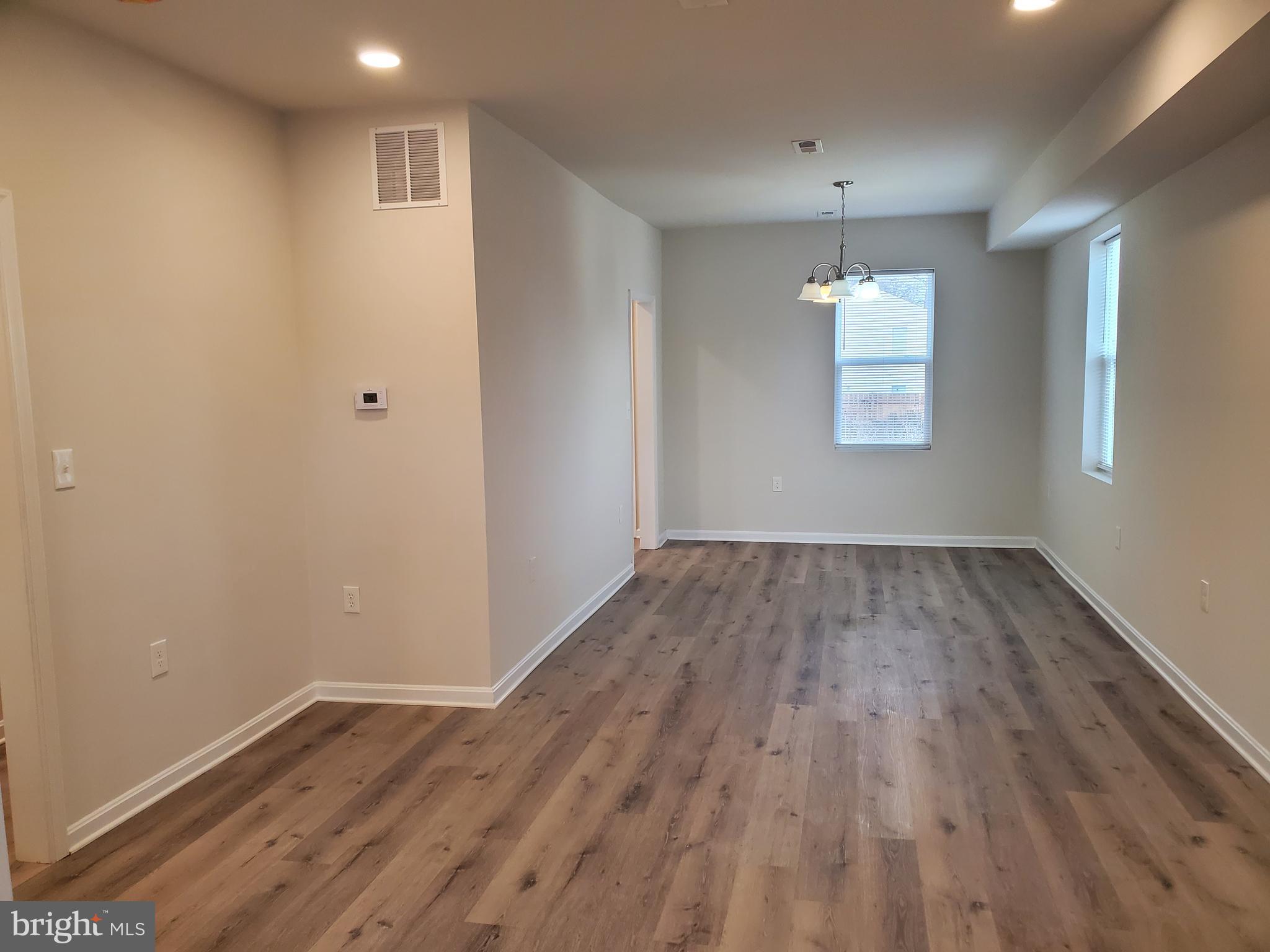 MT RAINIER - Residential