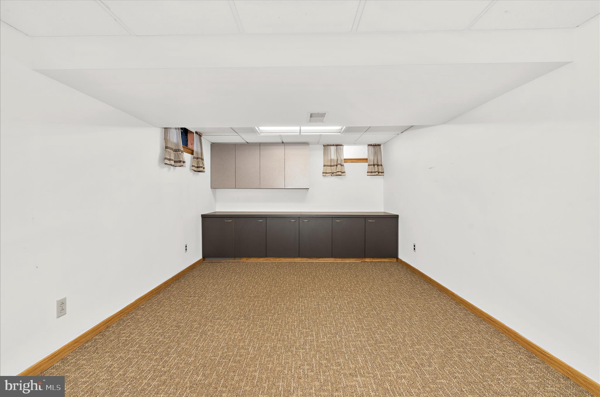 ROLAND TERRACE - Residential