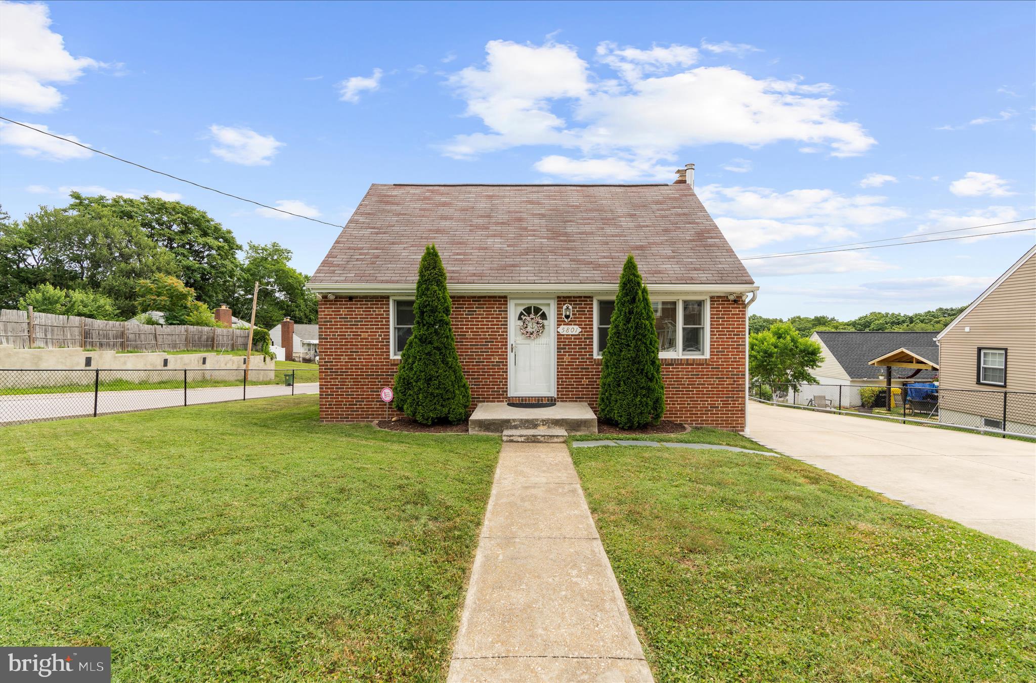 ROLAND TERRACE - Residential