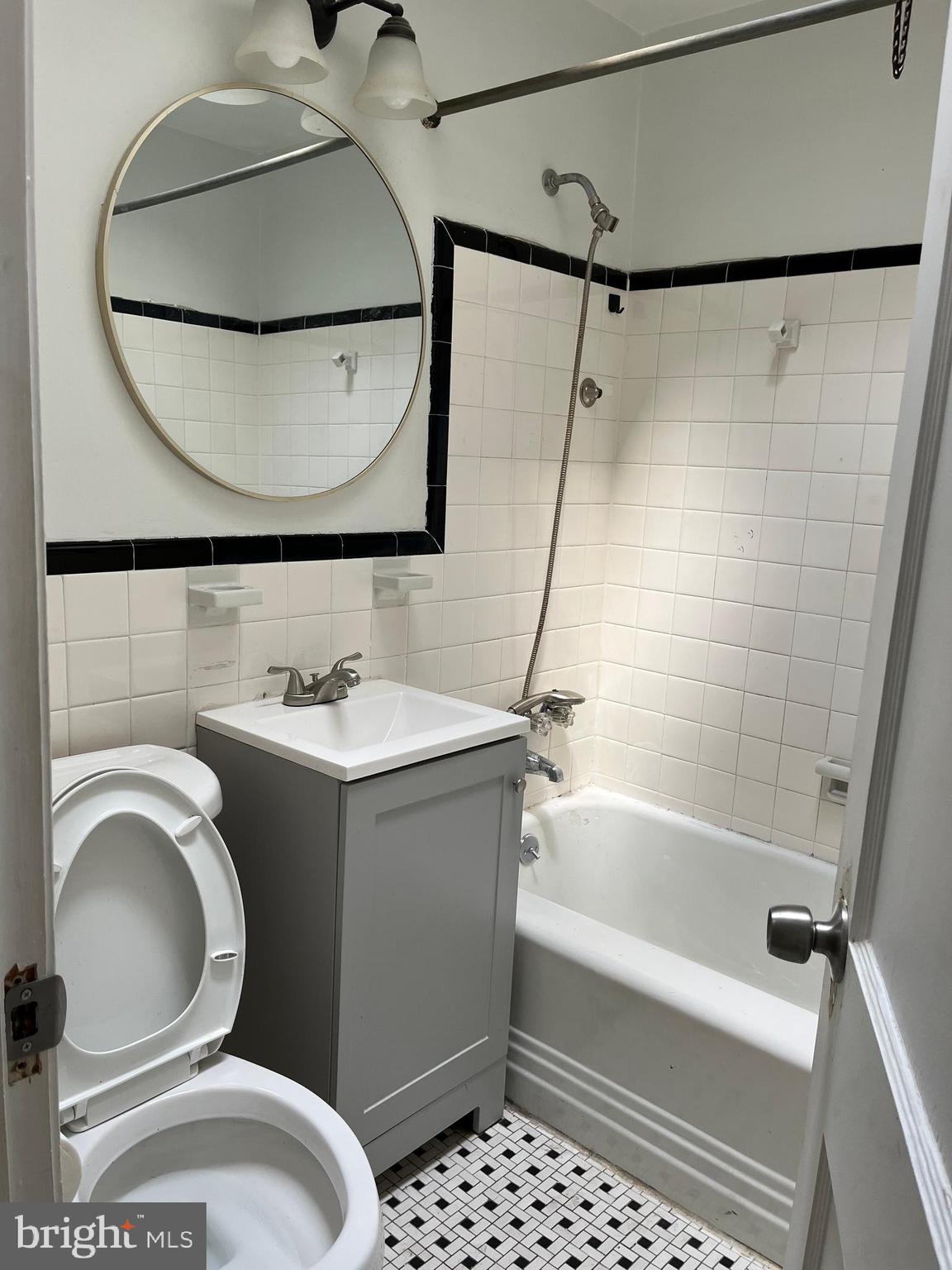 MAYFAIR (WEST) - Residential