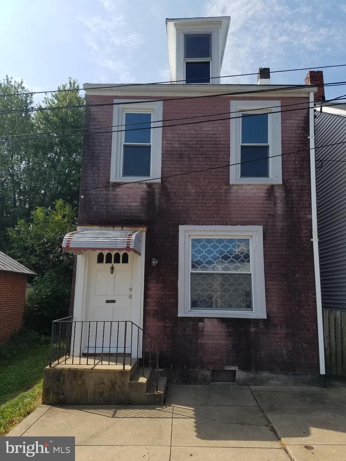 Welcome to 14 Belvedere Ave. This is a Single detached home is right off Morgantown Rd/ Rt. 10. The home offers 3 bedrooms and 1 bath. Formal living room and dinning room, 3 private bedrooms upstairs and an attic appropriate for storage. Property has a nice long yard with public access through the side alley. Great location for easy access to mayor highways and Lancaster Ave. Property has been freshly painted through out and ready for the next family to move in. Great opportunity for an affordable detached city home in a convenient location!