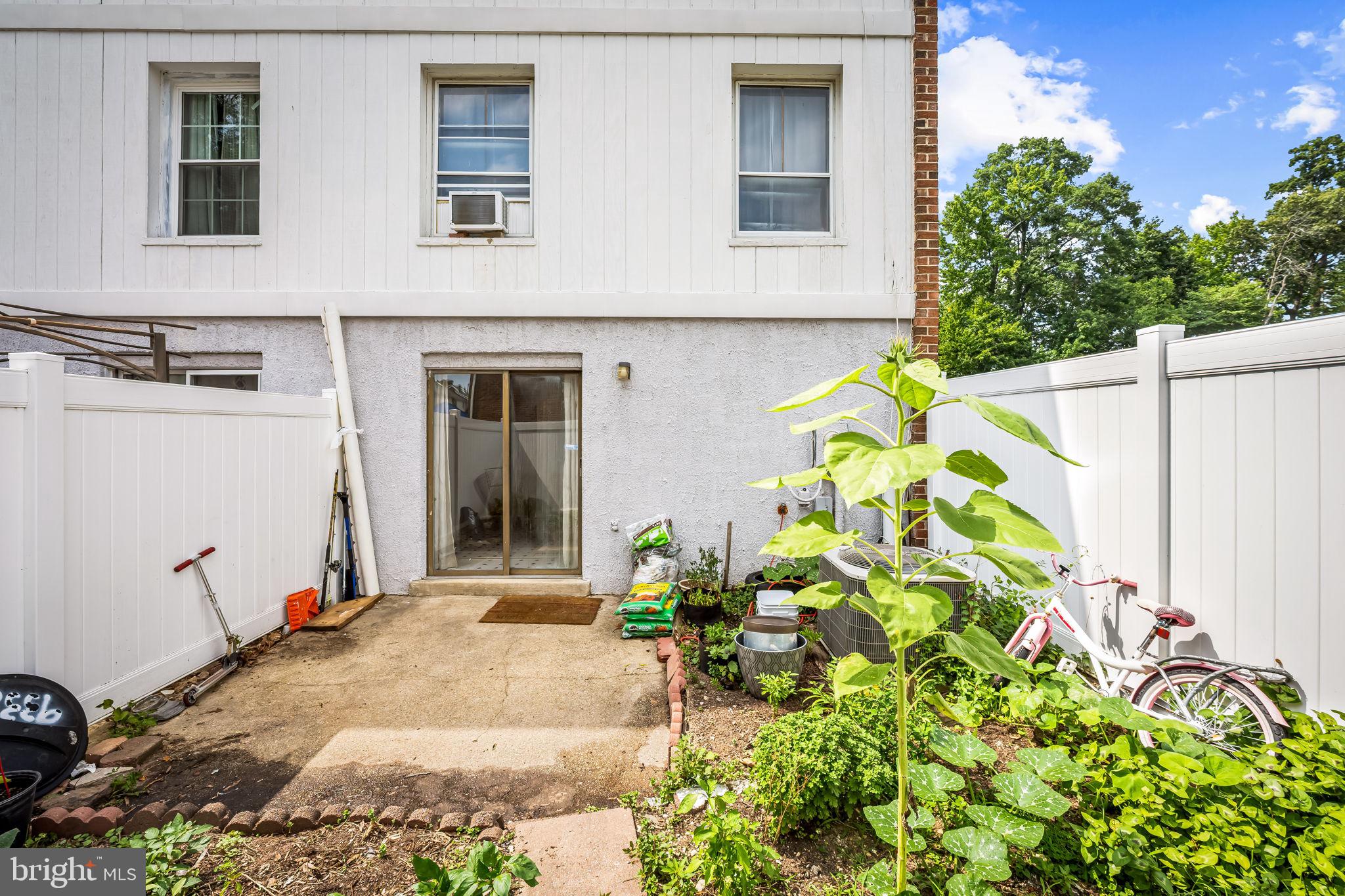 TYLER GARDENS - Residential
