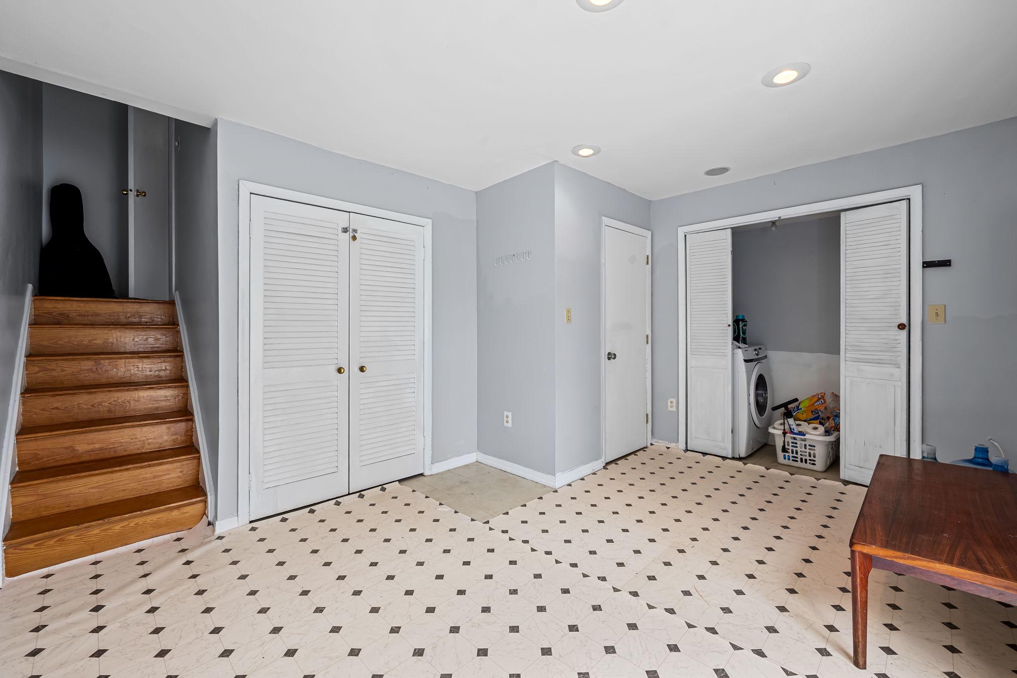 TYLER GARDENS - Residential
