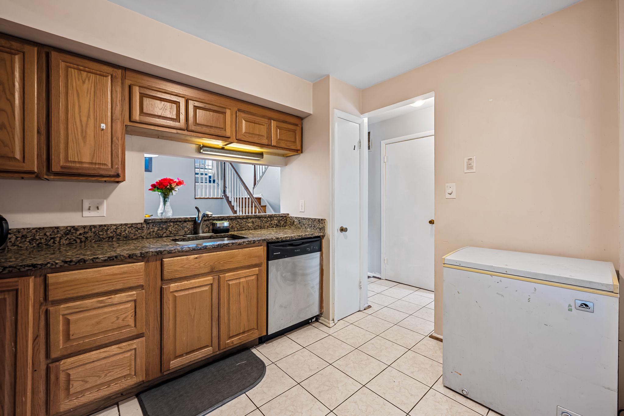 TYLER GARDENS - Residential