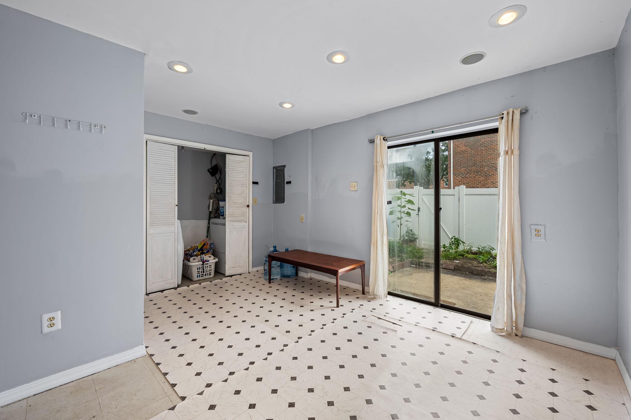 TYLER GARDENS - Residential