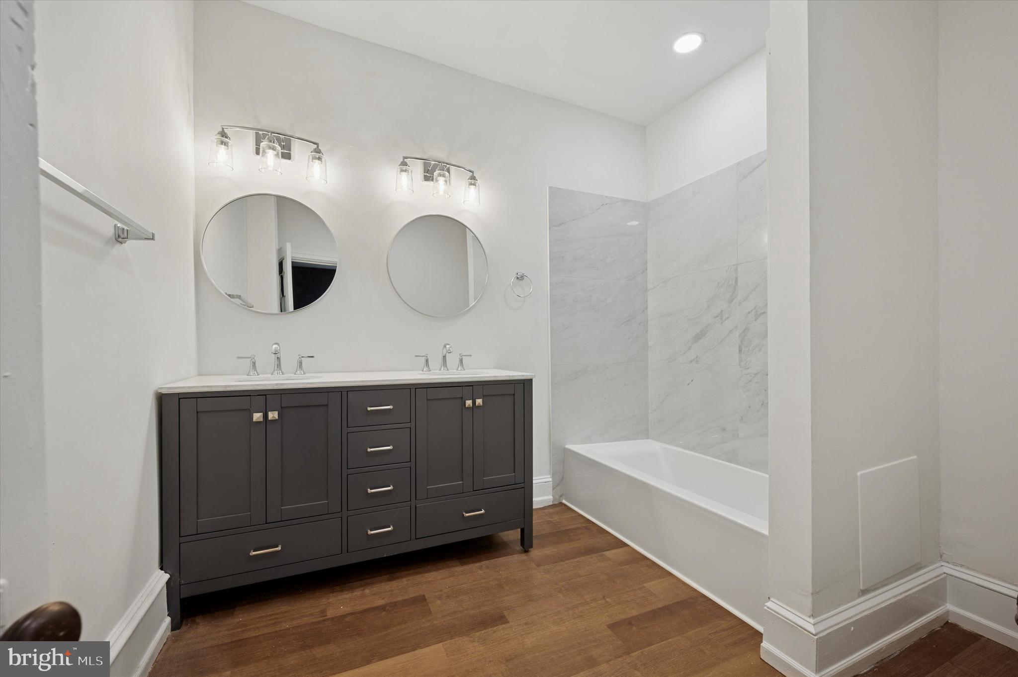 COBBS CREEK - Residential
