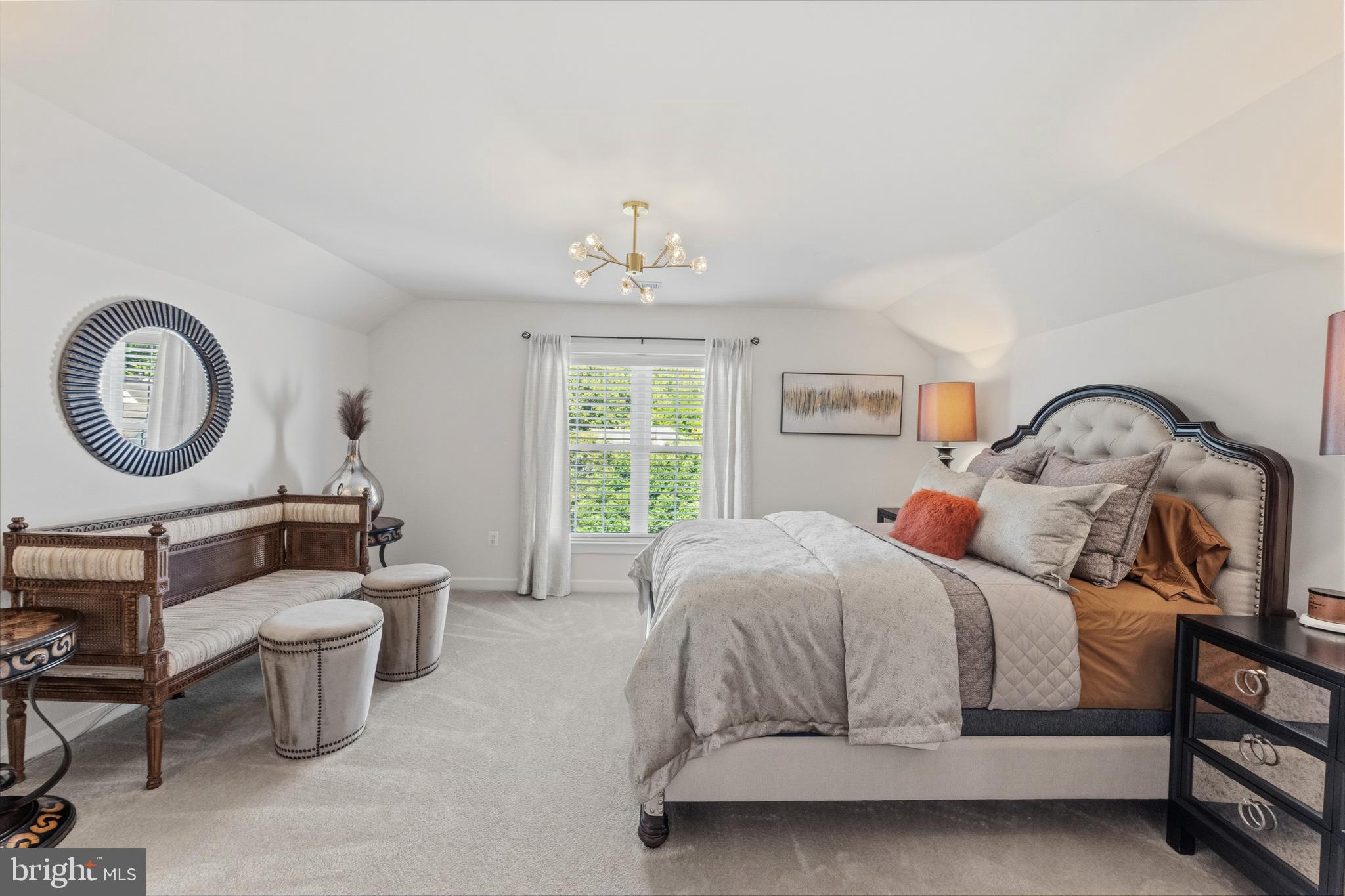 OAK CREEK - Residential