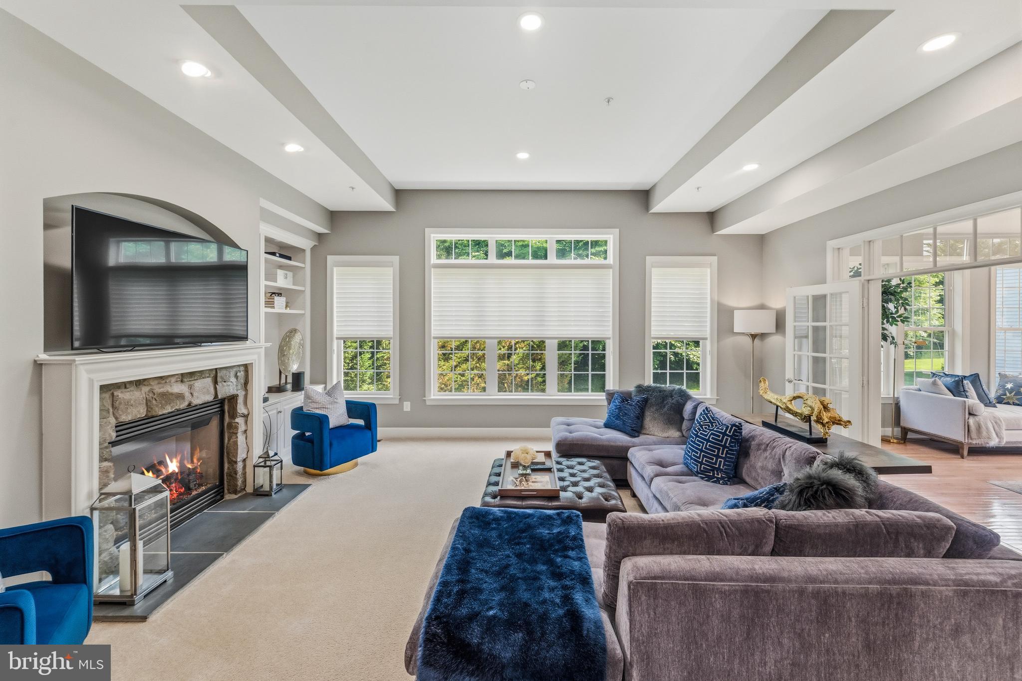 OAK CREEK - Residential