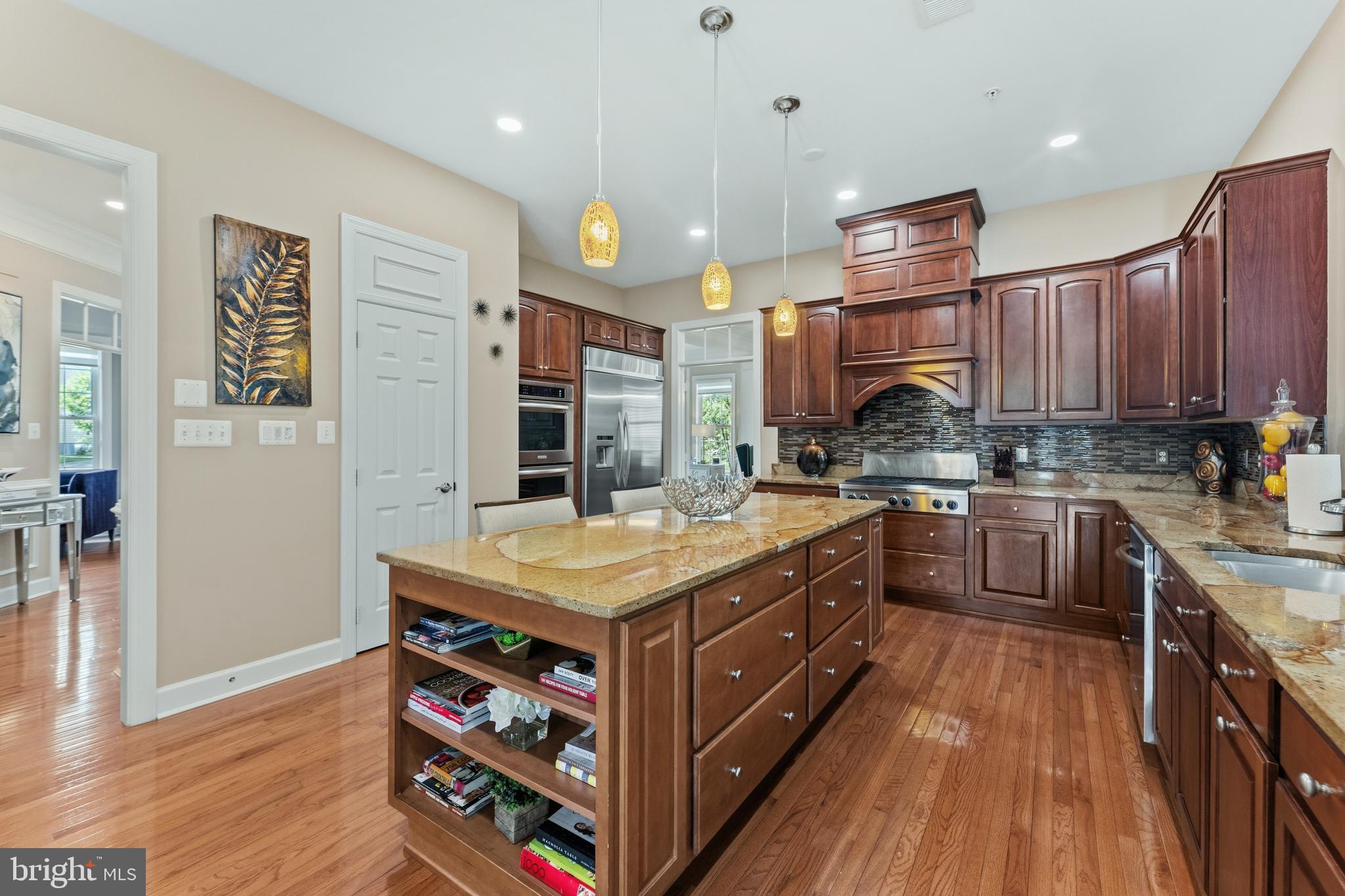 OAK CREEK - Residential