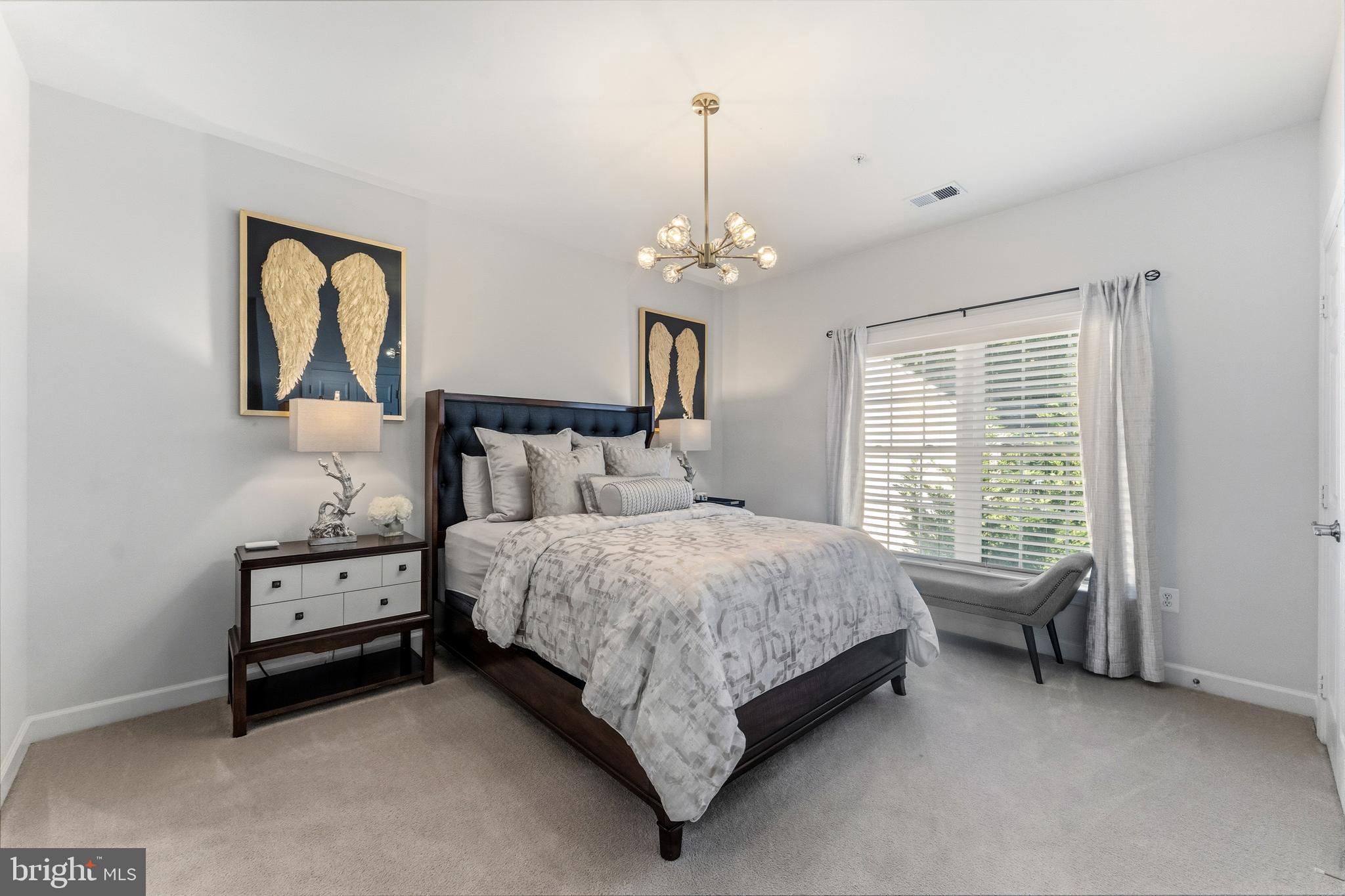 OAK CREEK - Residential
