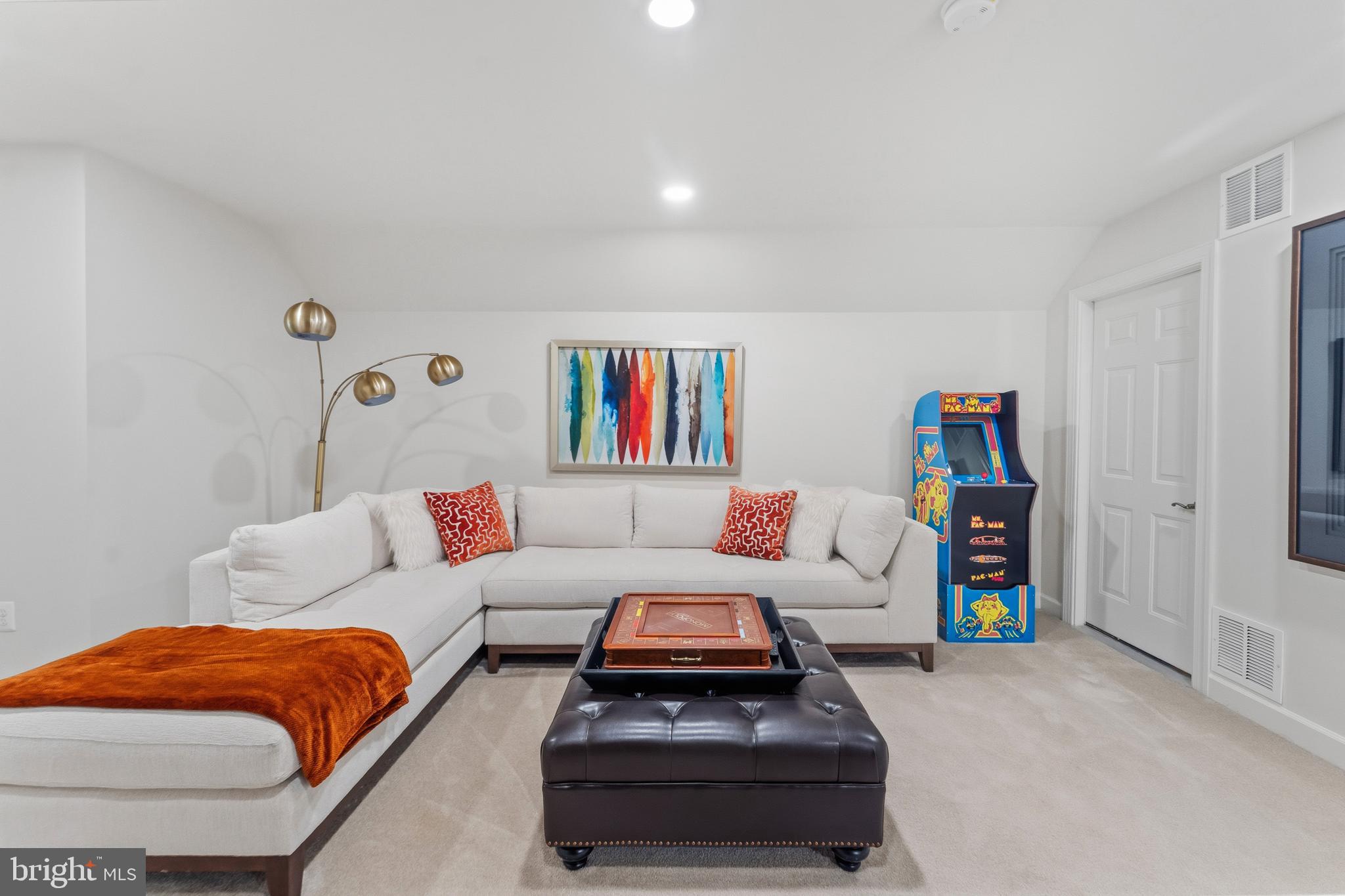 OAK CREEK - Residential
